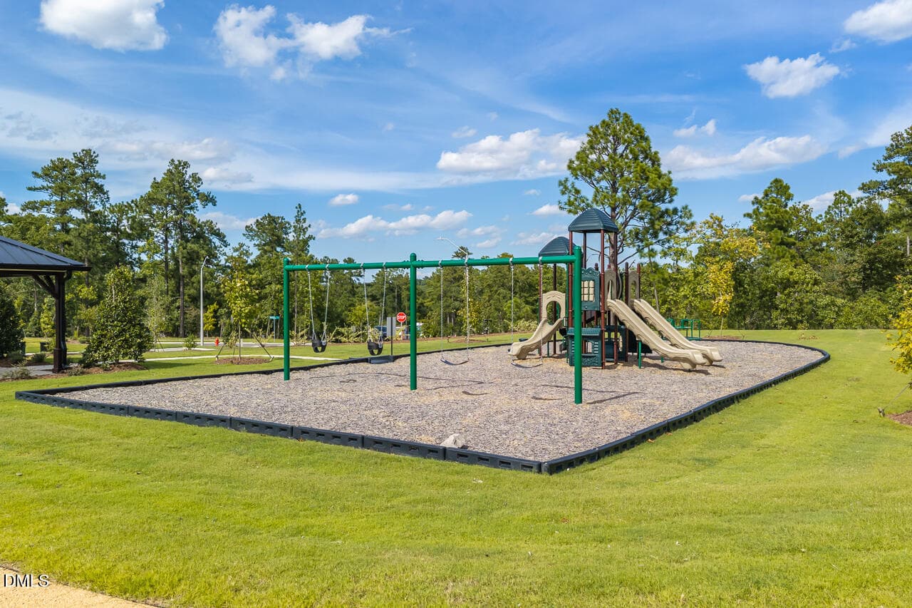 montrose-amenities-mls-2 - 315 Queensferry Lane, Aberdeen, NC 28315