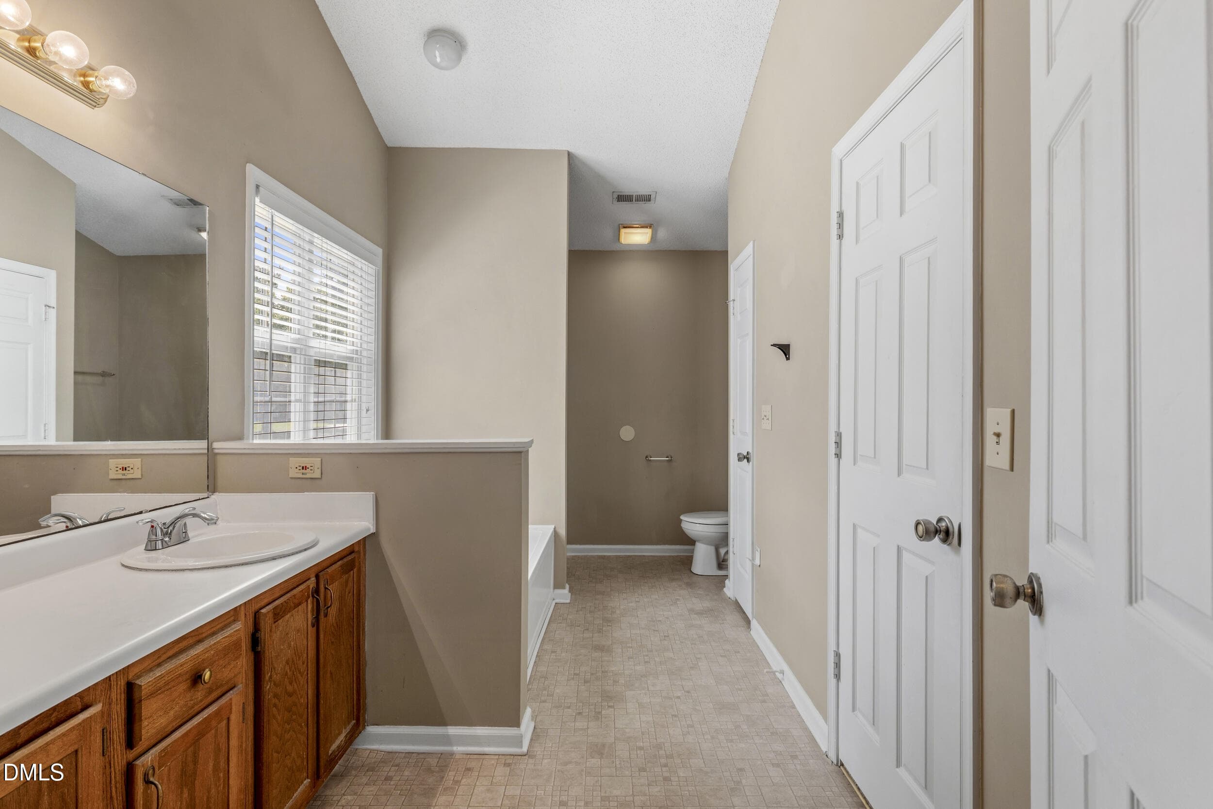 5804 manor ridge trail-1023 - 5804 Manor Ridge Trail, Greensboro, NC 27407