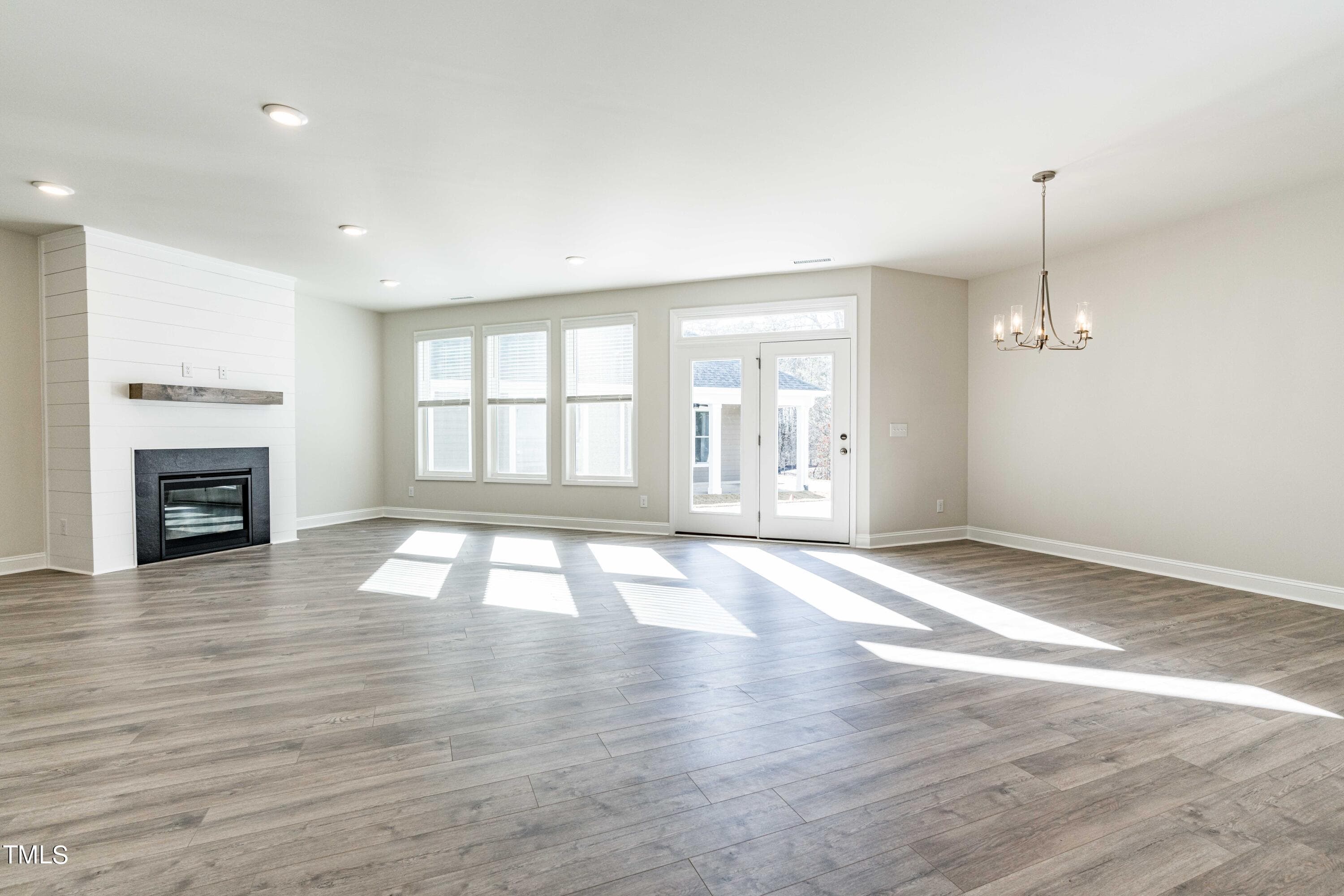 DSC02400 - 1900 Pinecliff Court, Fuquay Varina, NC 27526
