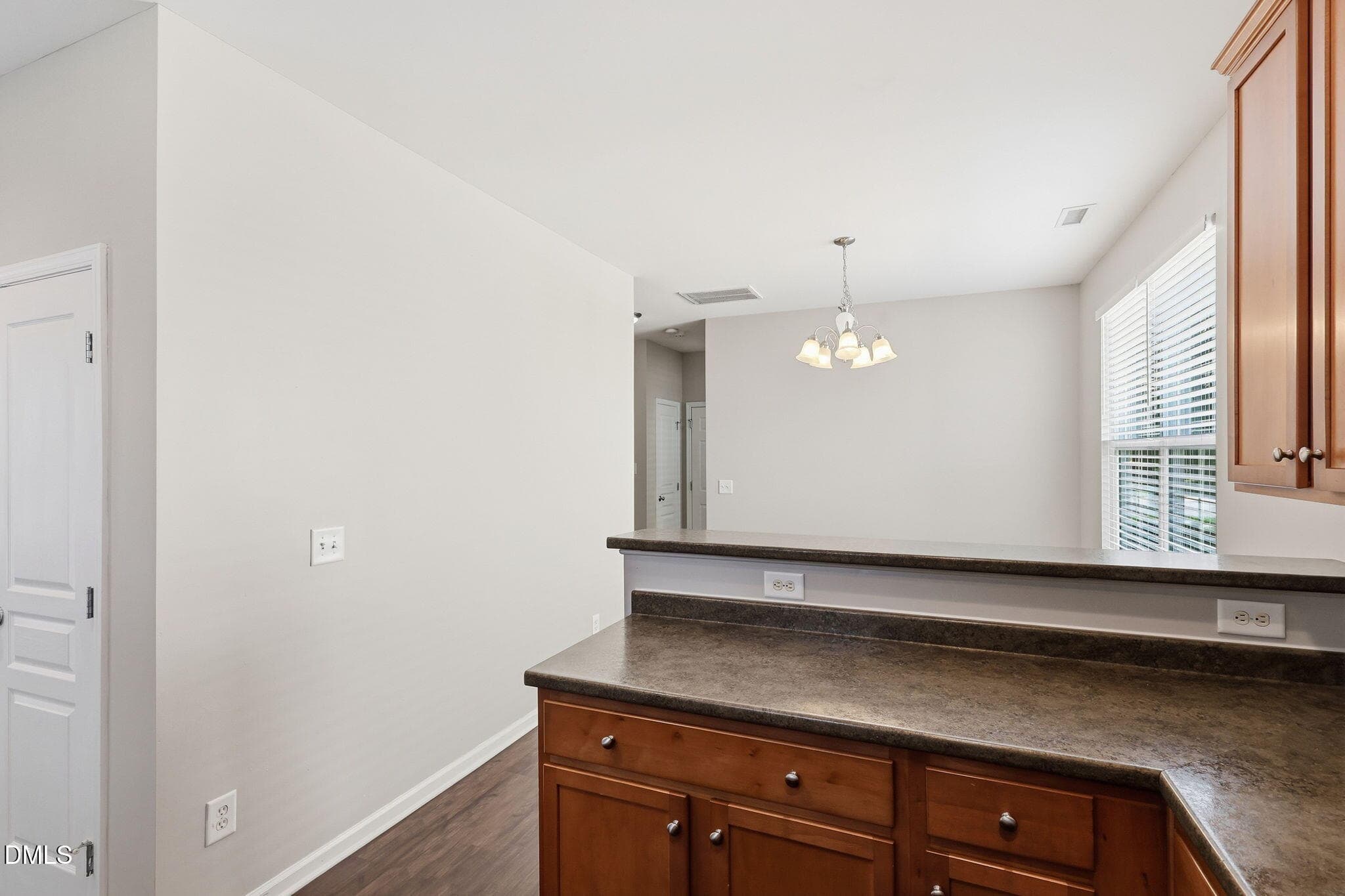 006 - 1912 Pear Tree Lane, Durham, NC 27703