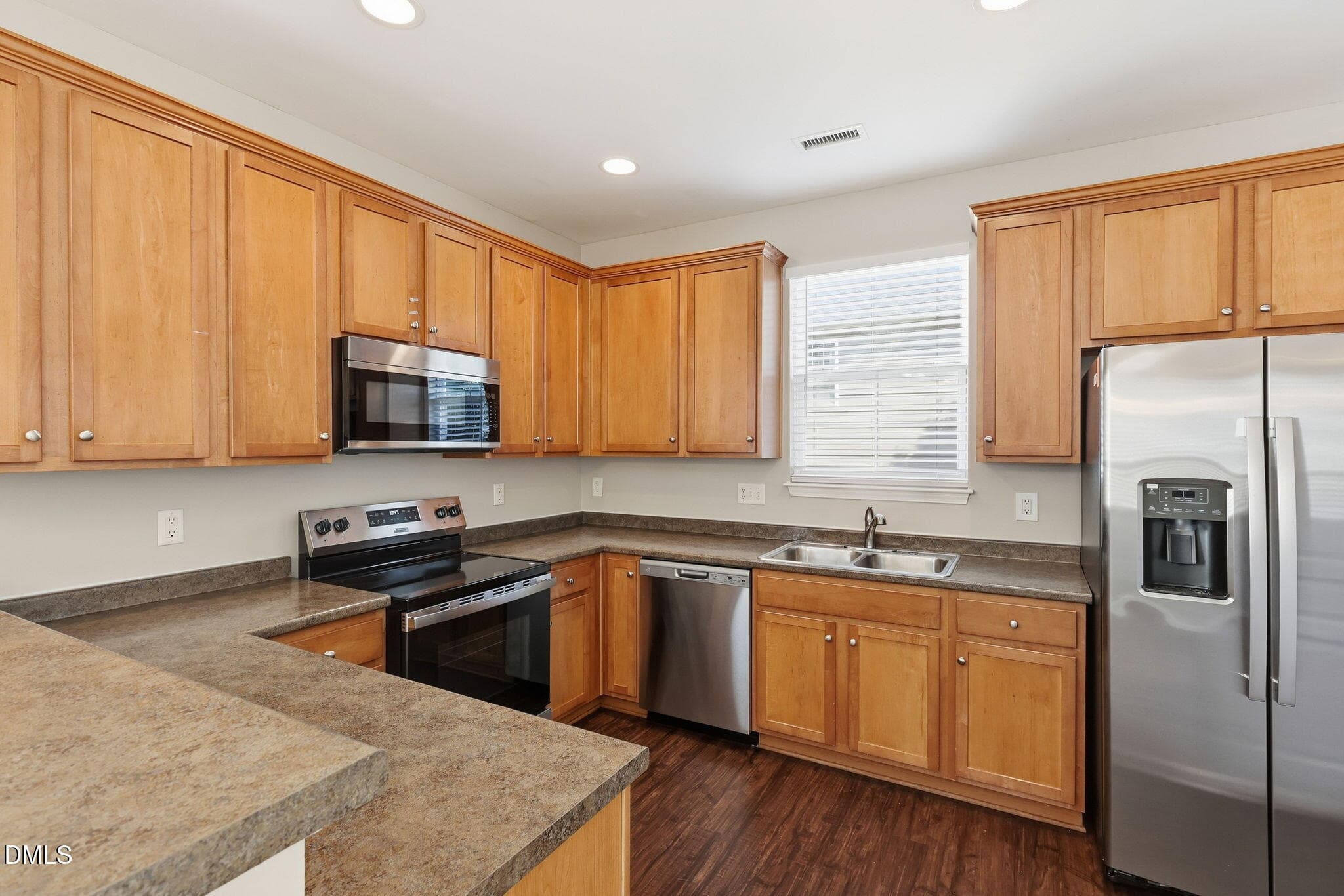 008 - 1912 Pear Tree Lane, Durham, NC 27703