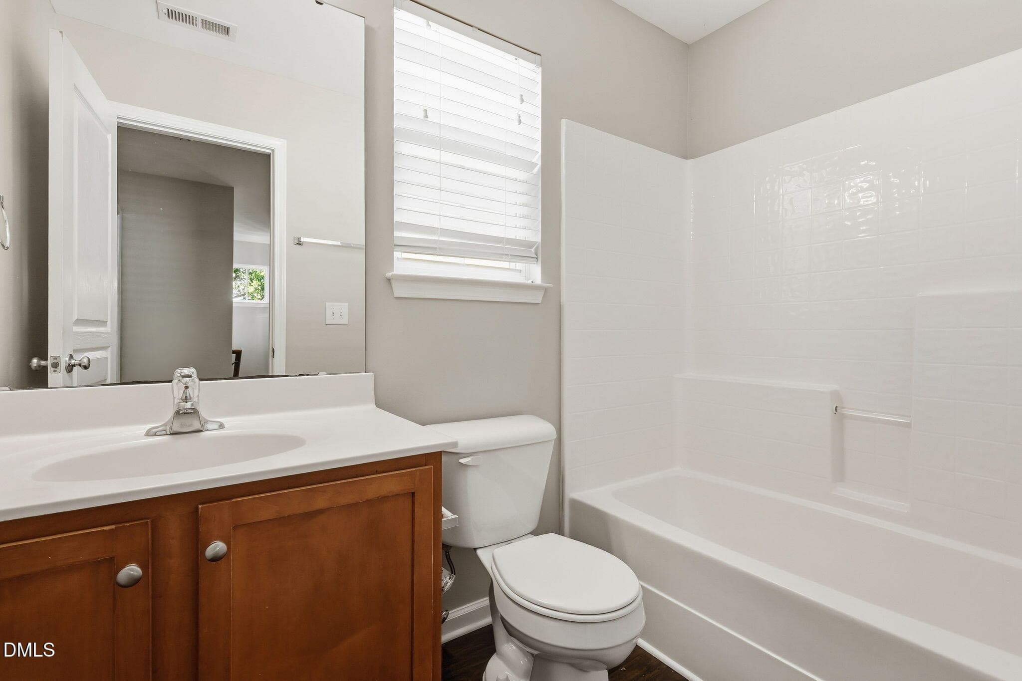 025 - 1912 Pear Tree Lane, Durham, NC 27703