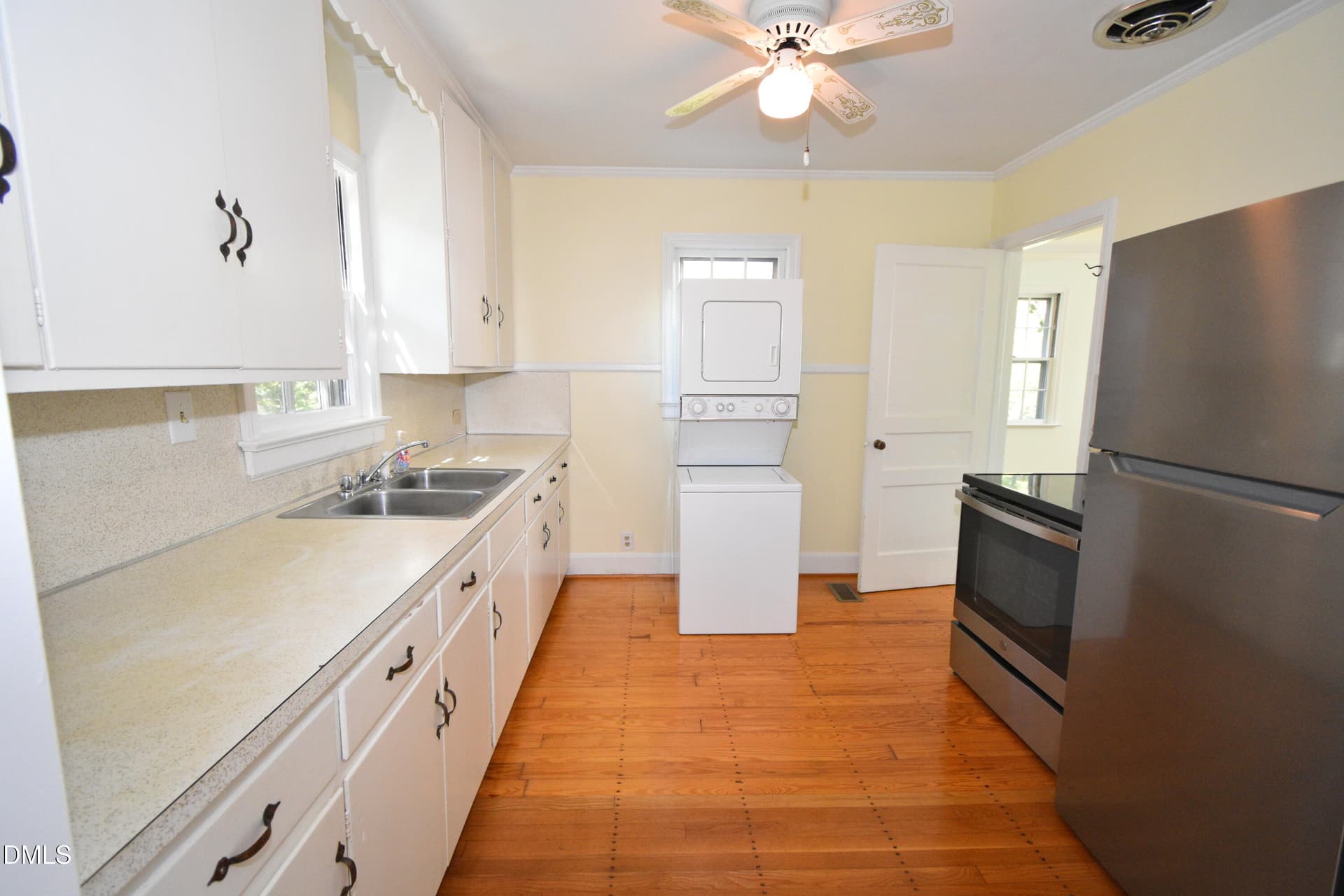 DSC_4044 - 103 E Ellerbee Street, Durham, NC 27704