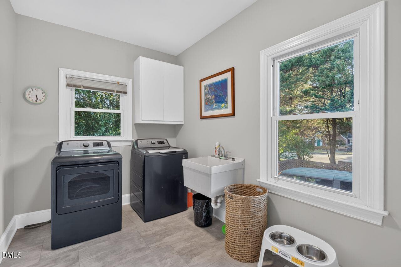 Laundry - 3735 Stoneybrook Drive, Durham, NC 27705