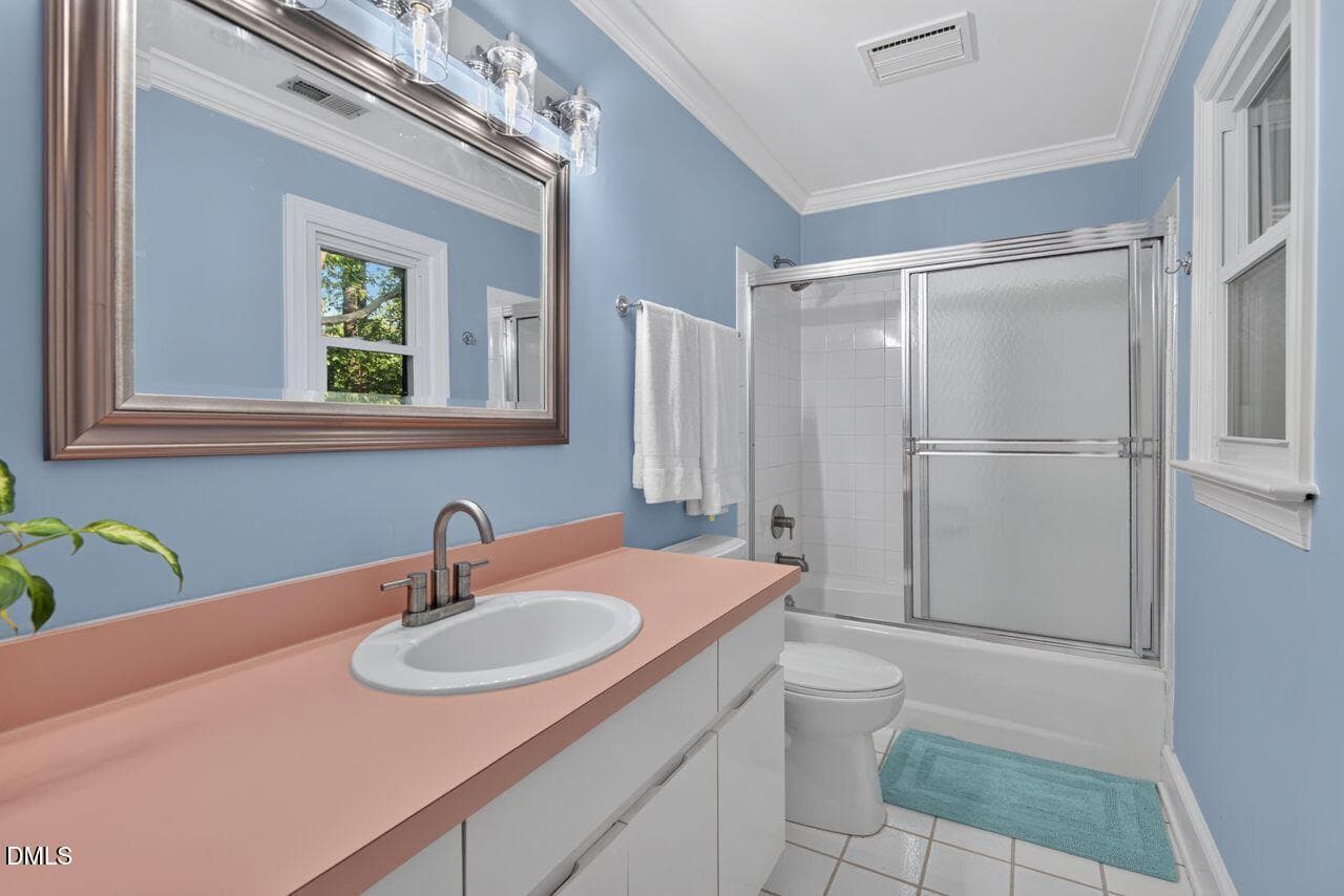 Second Floor Bath 2 - 3735 Stoneybrook Drive, Durham, NC 27705