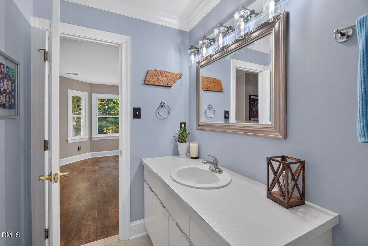 Second Floor Bath - 3735 Stoneybrook Drive, Durham, NC 27705