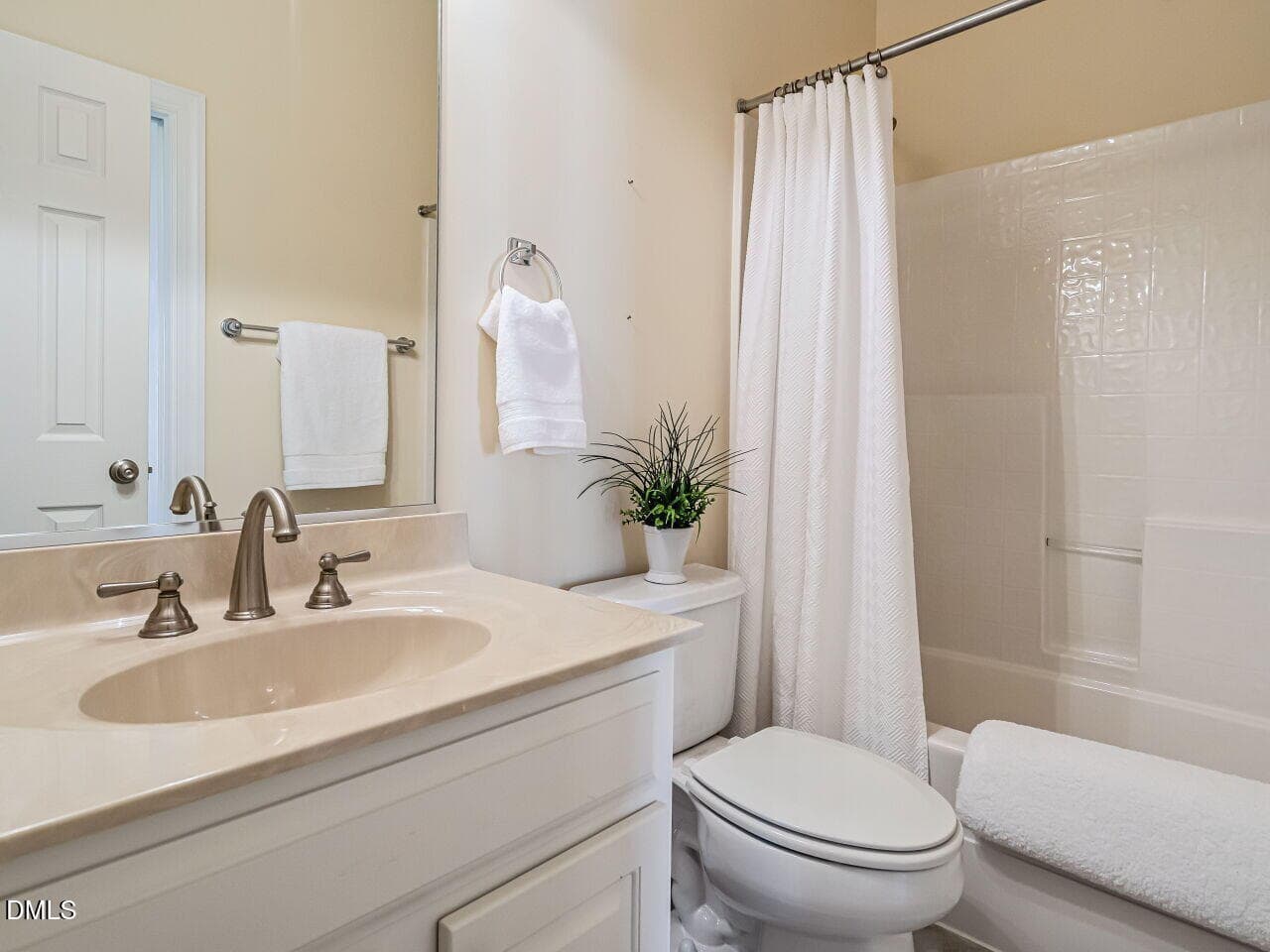 028-1280x960-bathroom - 314 Bridgegate Drive, Cary, NC 27519