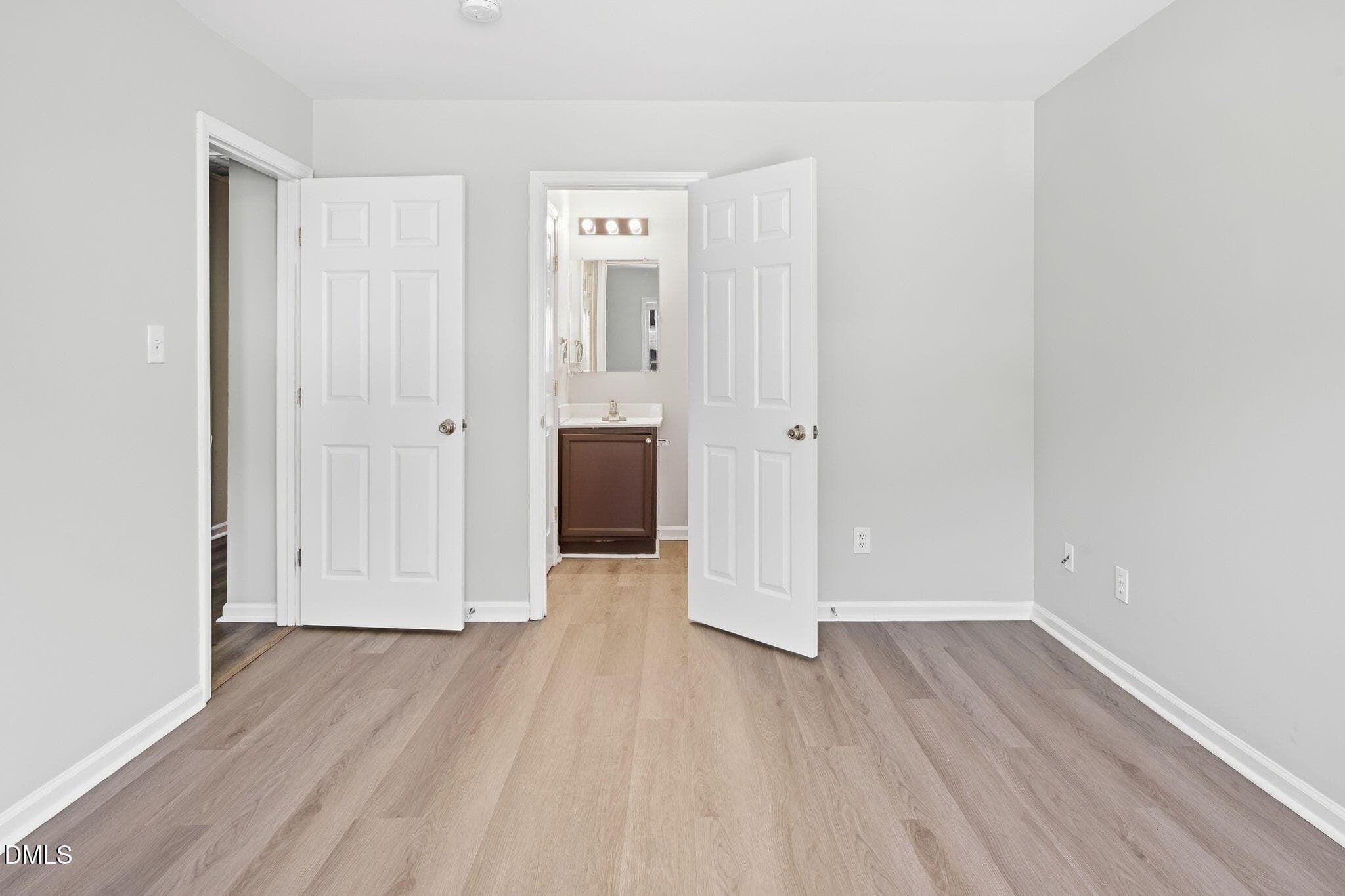 016 - 2818 Herndon Village Way, Raleigh, NC 27610