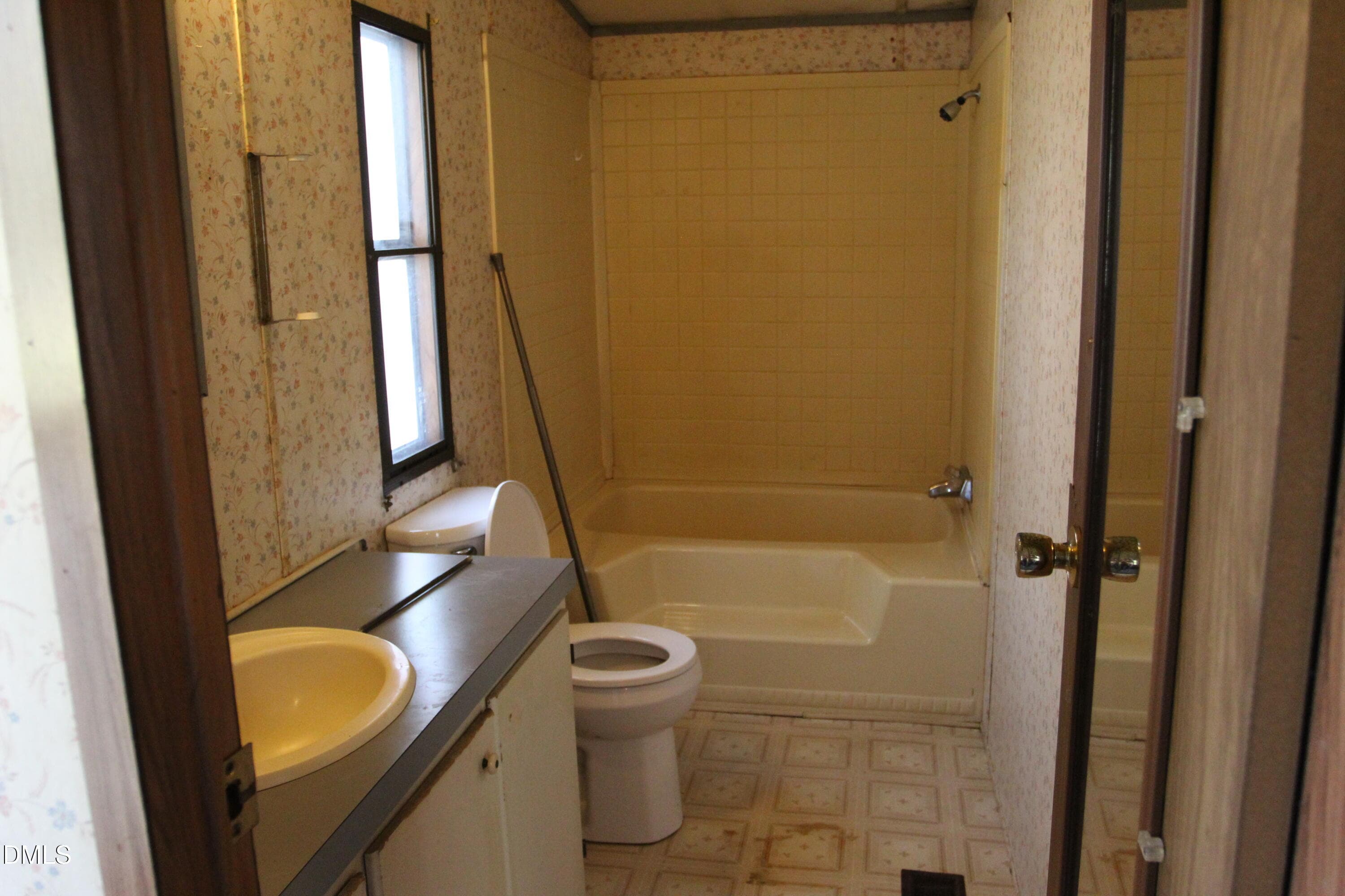 Primary Bath - 664 Lickskillet Road, Warrenton, NC 27589