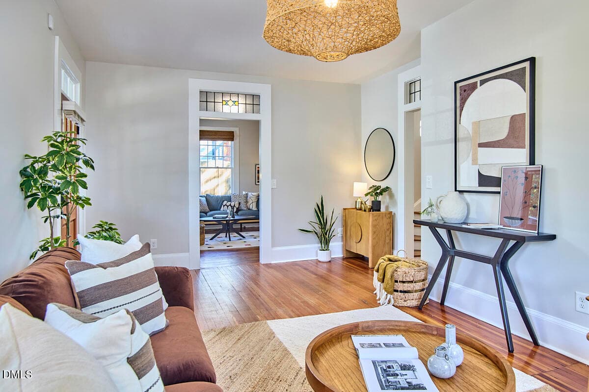 021 - 1008 Franklin Street, Durham, NC 27701
