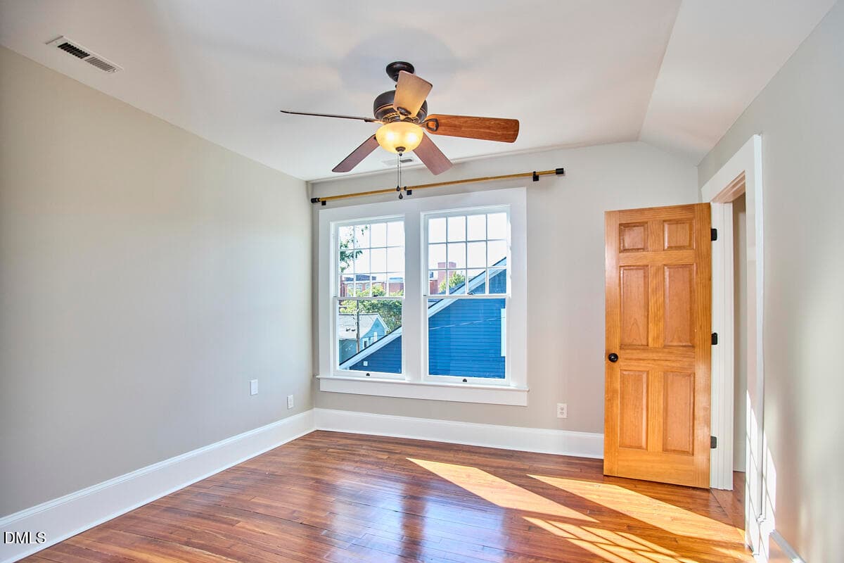 039 - 1008 Franklin Street, Durham, NC 27701