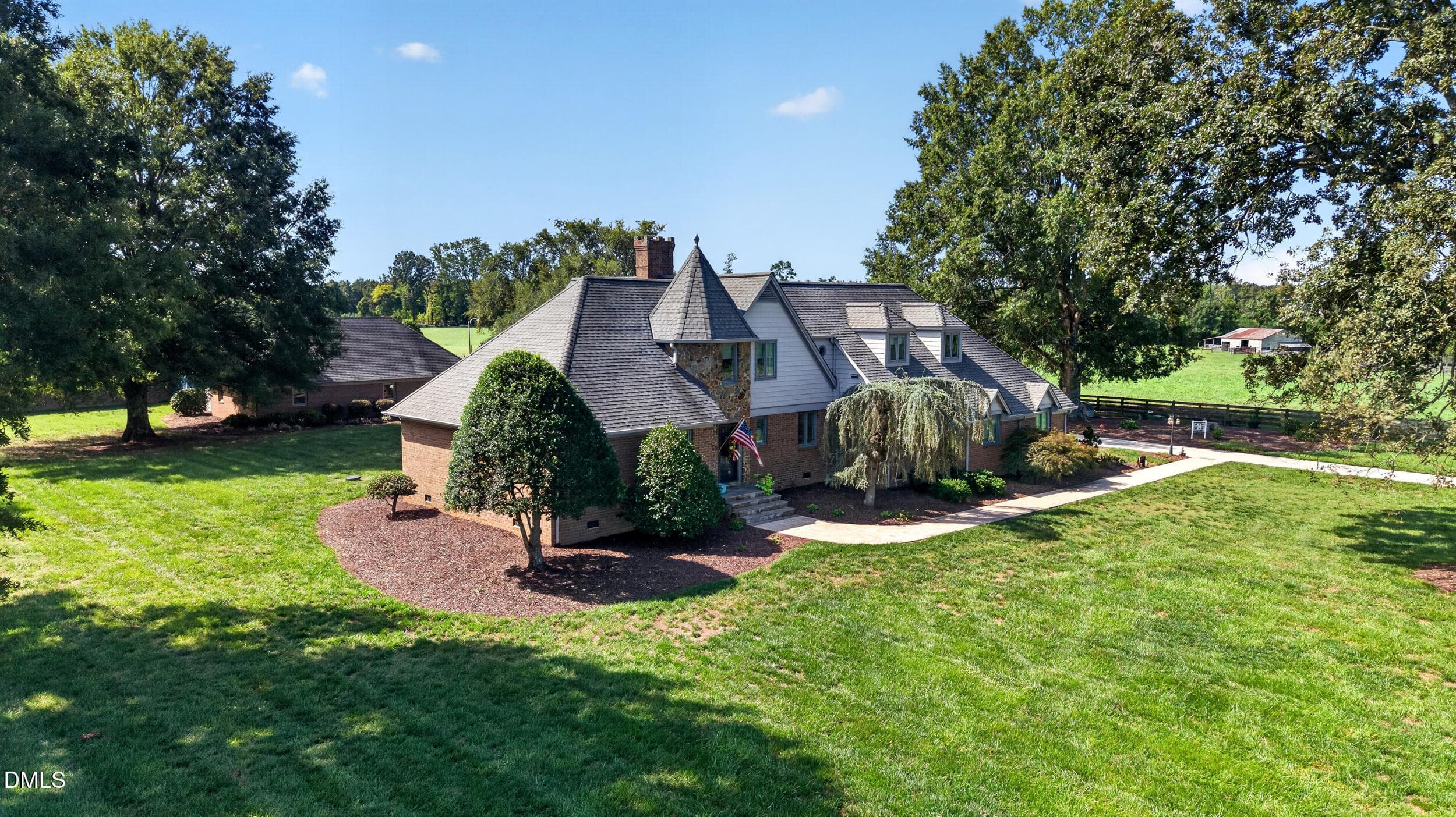 7086 Holts Store Road, Burlington, NC 27215