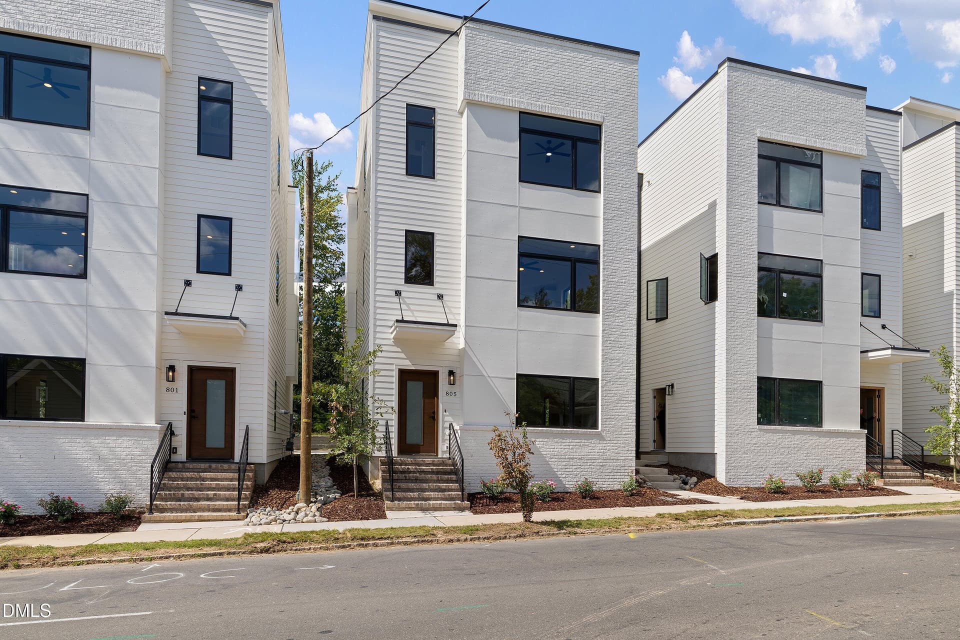 FRONT VIEW - 805 N Roxboro Street, Durham, NC 27701