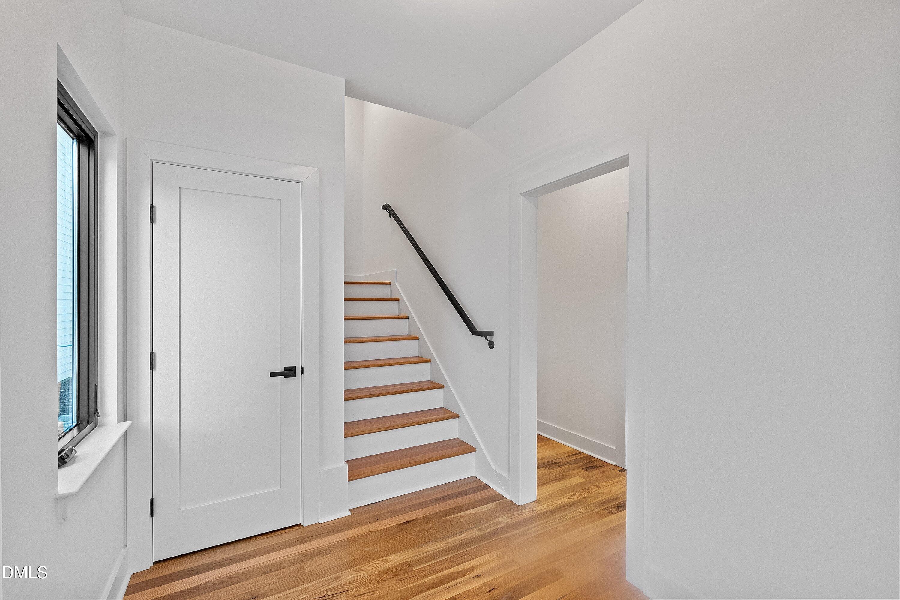 FOYER - 805 N Roxboro Street, Durham, NC 27701