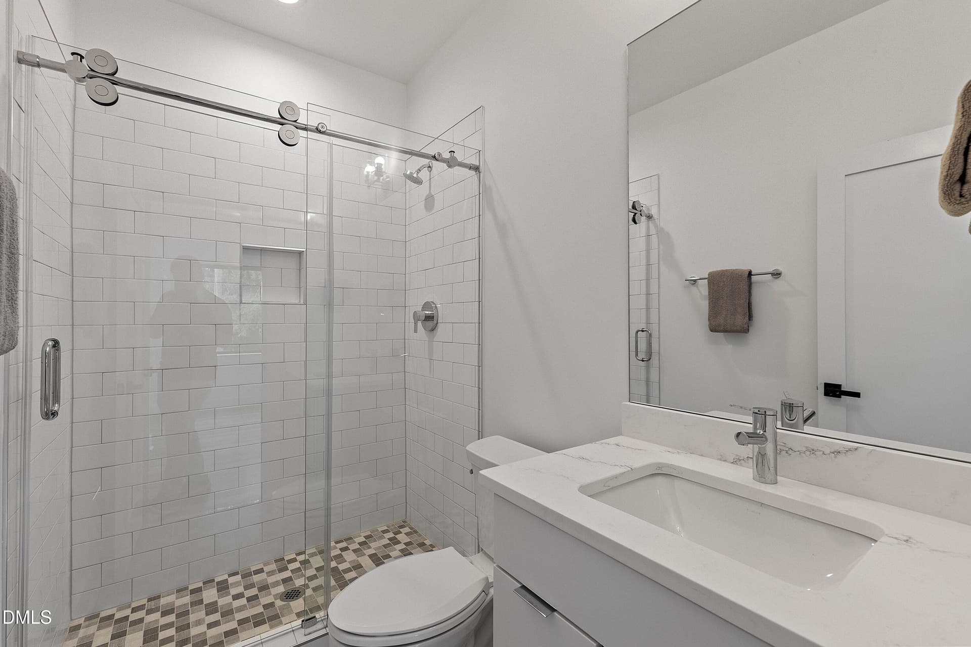 GUEST SUITE FULL BATH - 805 N Roxboro Street, Durham, NC 27701