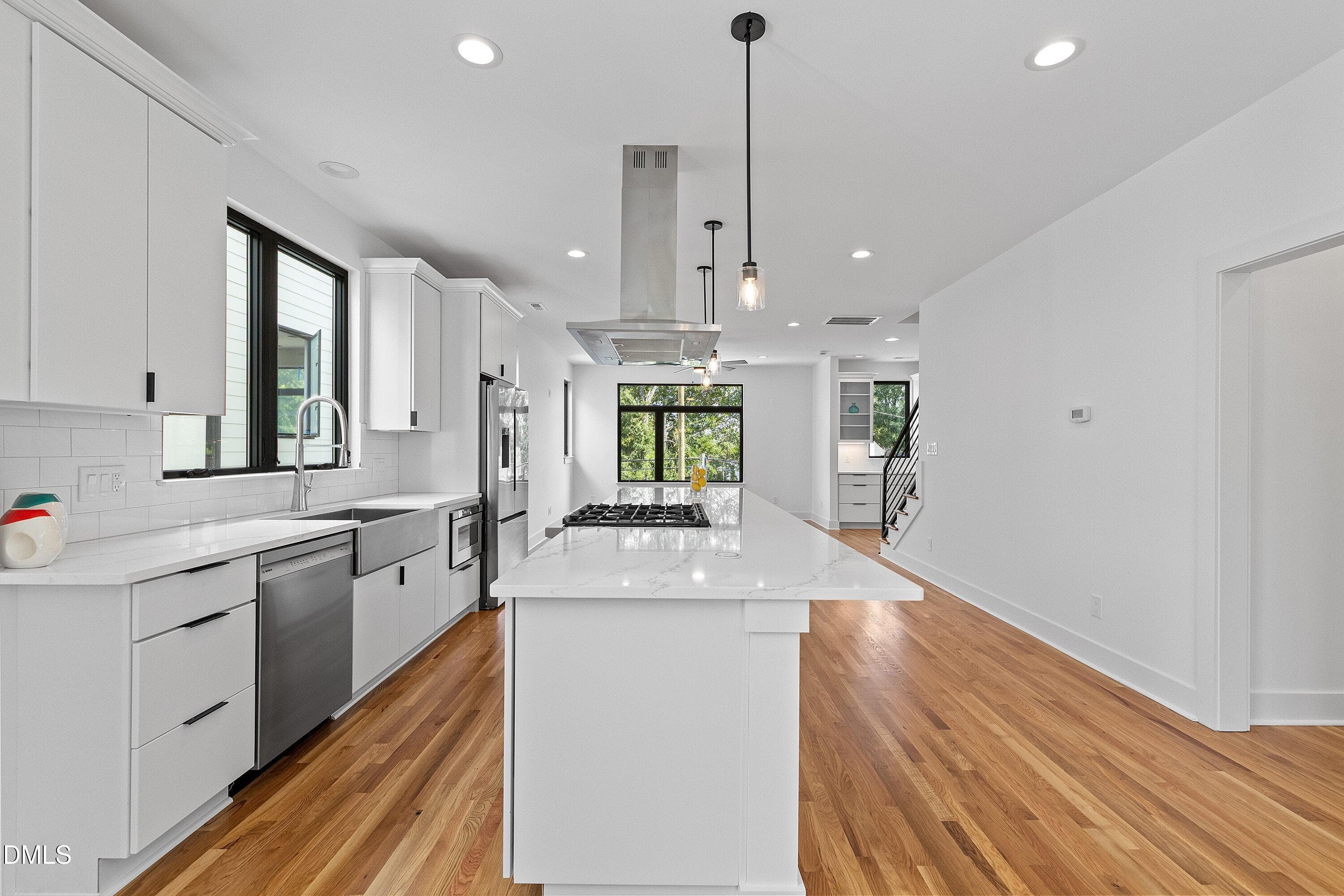 ISLAND - 805 N Roxboro Street, Durham, NC 27701