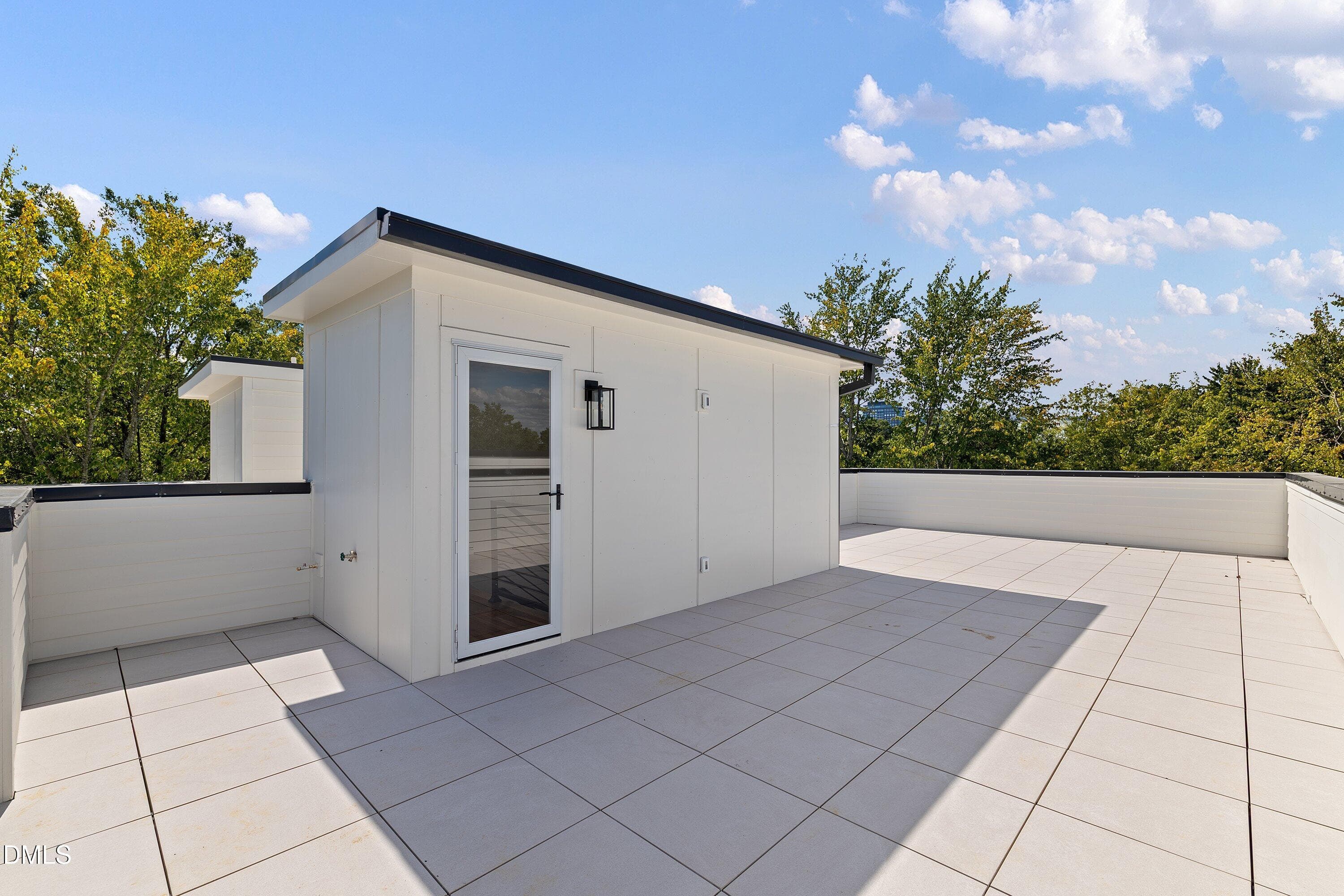 ROOFTOP DECK - 805 N Roxboro Street, Durham, NC 27701