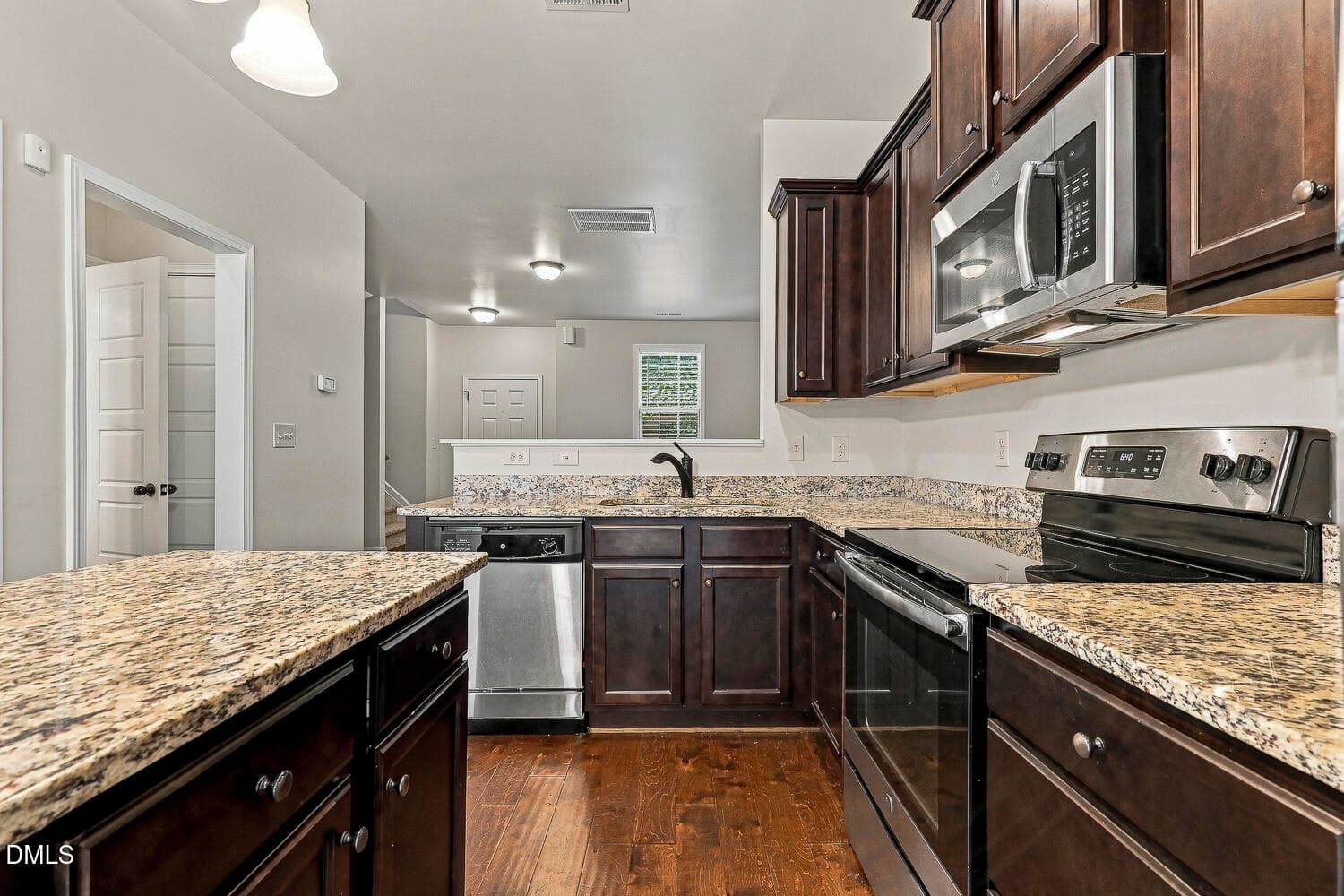 012 - 328 Chamberlain Drive, Clayton, NC 27527