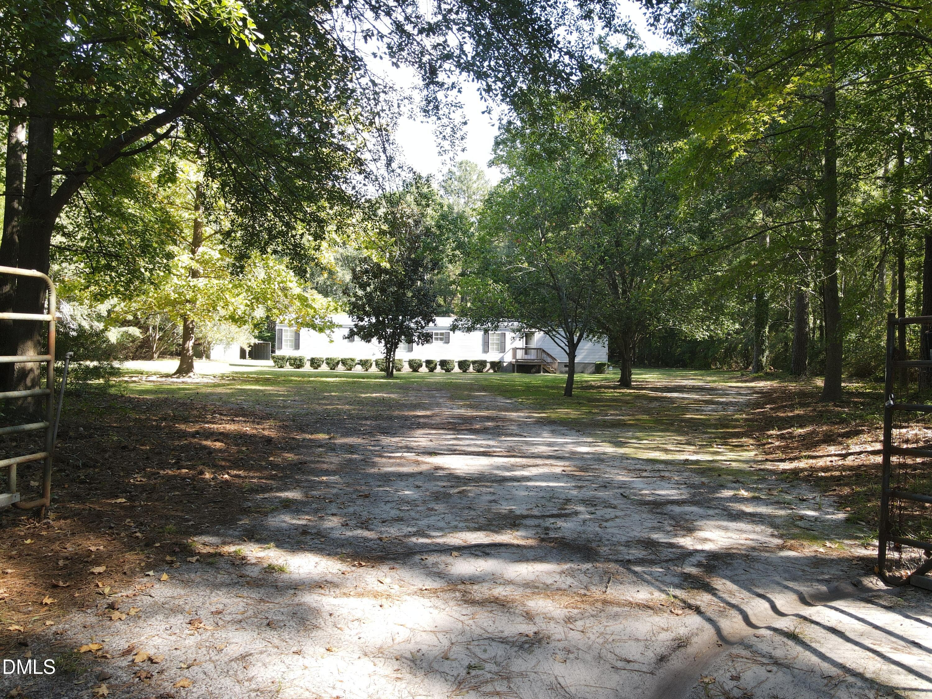 10500 Colliers Chapel Church Road, Linden, NC 28356