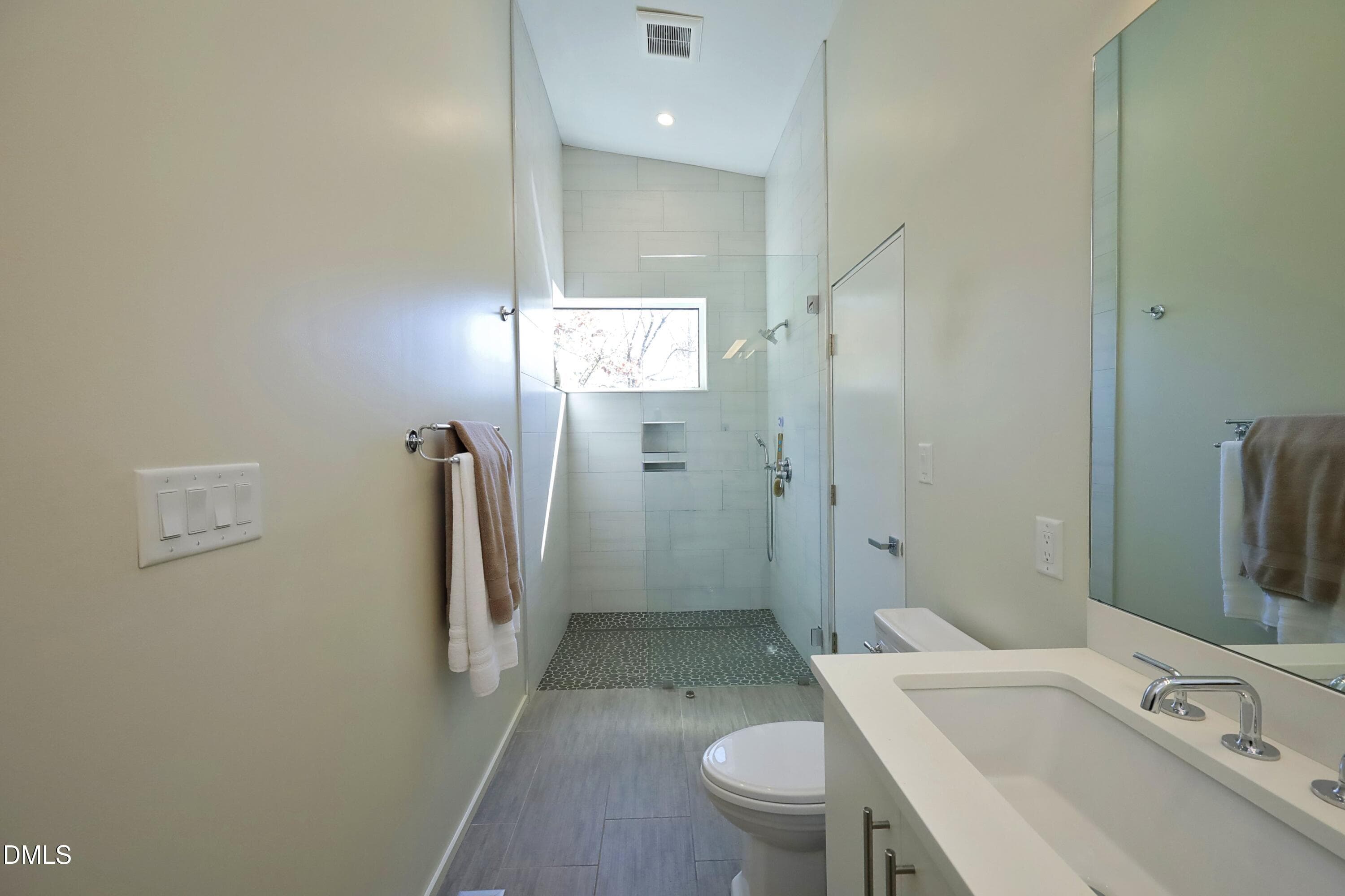 Guest Bathroom - 196 Paces Mill Trail, Pittsboro, NC 27312