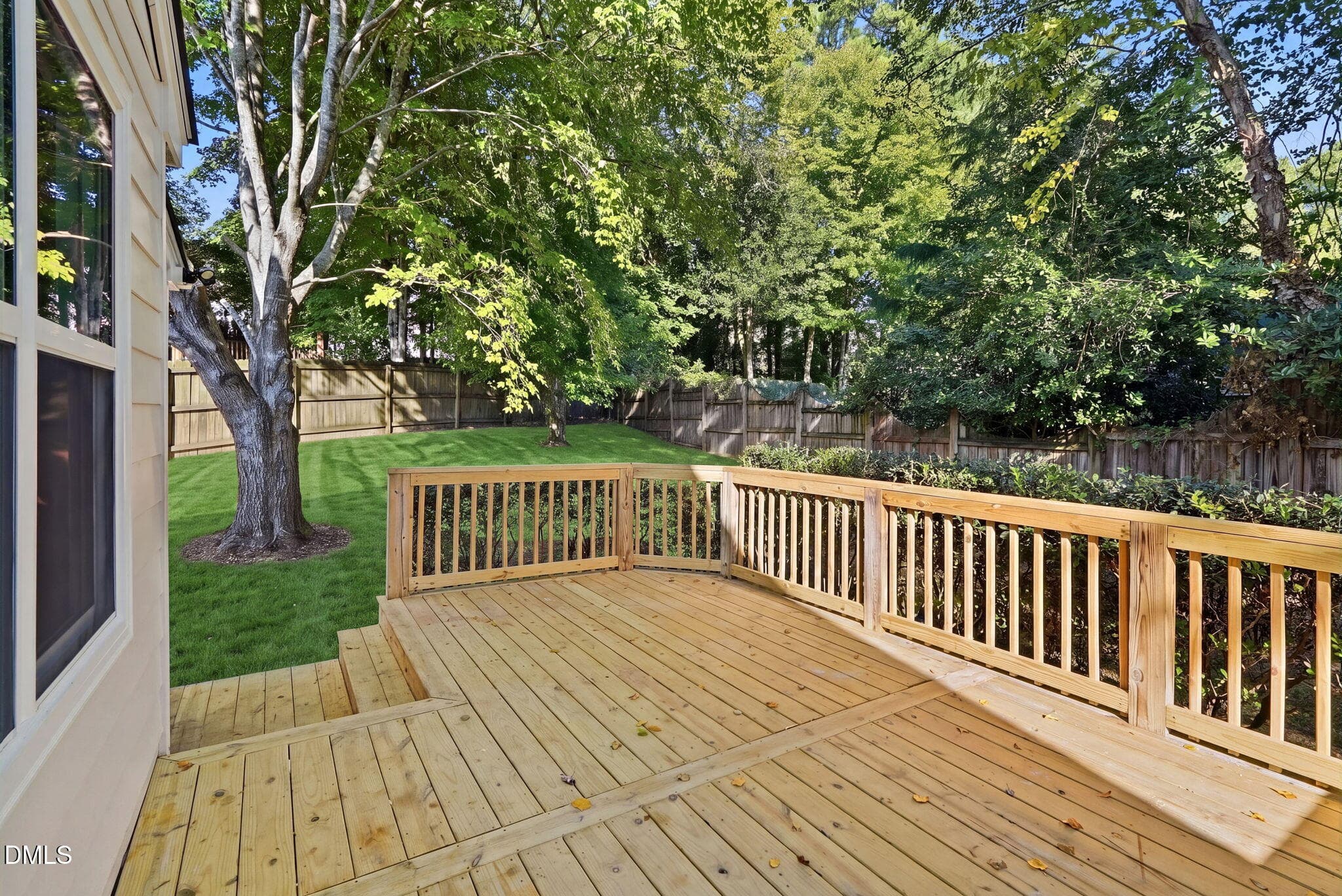 3812 Hollycrest Court-49 Grass - 3812 Hollycrest Court, Raleigh, NC 27612