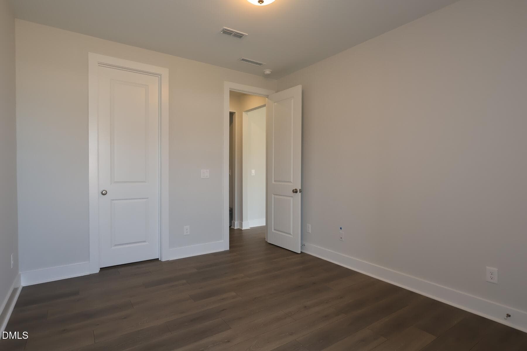 [L40_z018]none18 - 2478 Vetrina Way, Apex, NC 27502