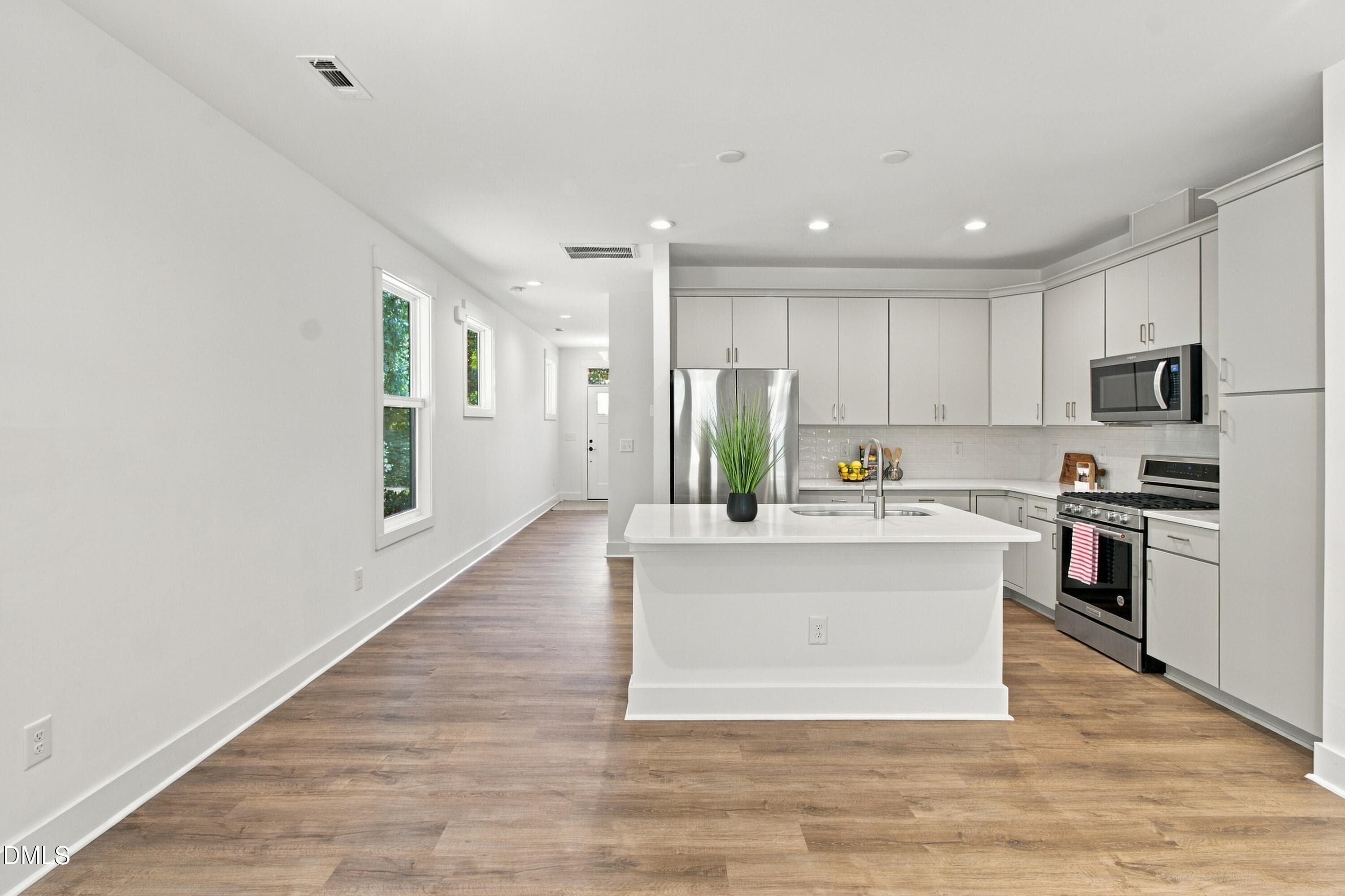 9_kitchen foyer - 4019 Emerald Green Road, Raleigh, NC 27612