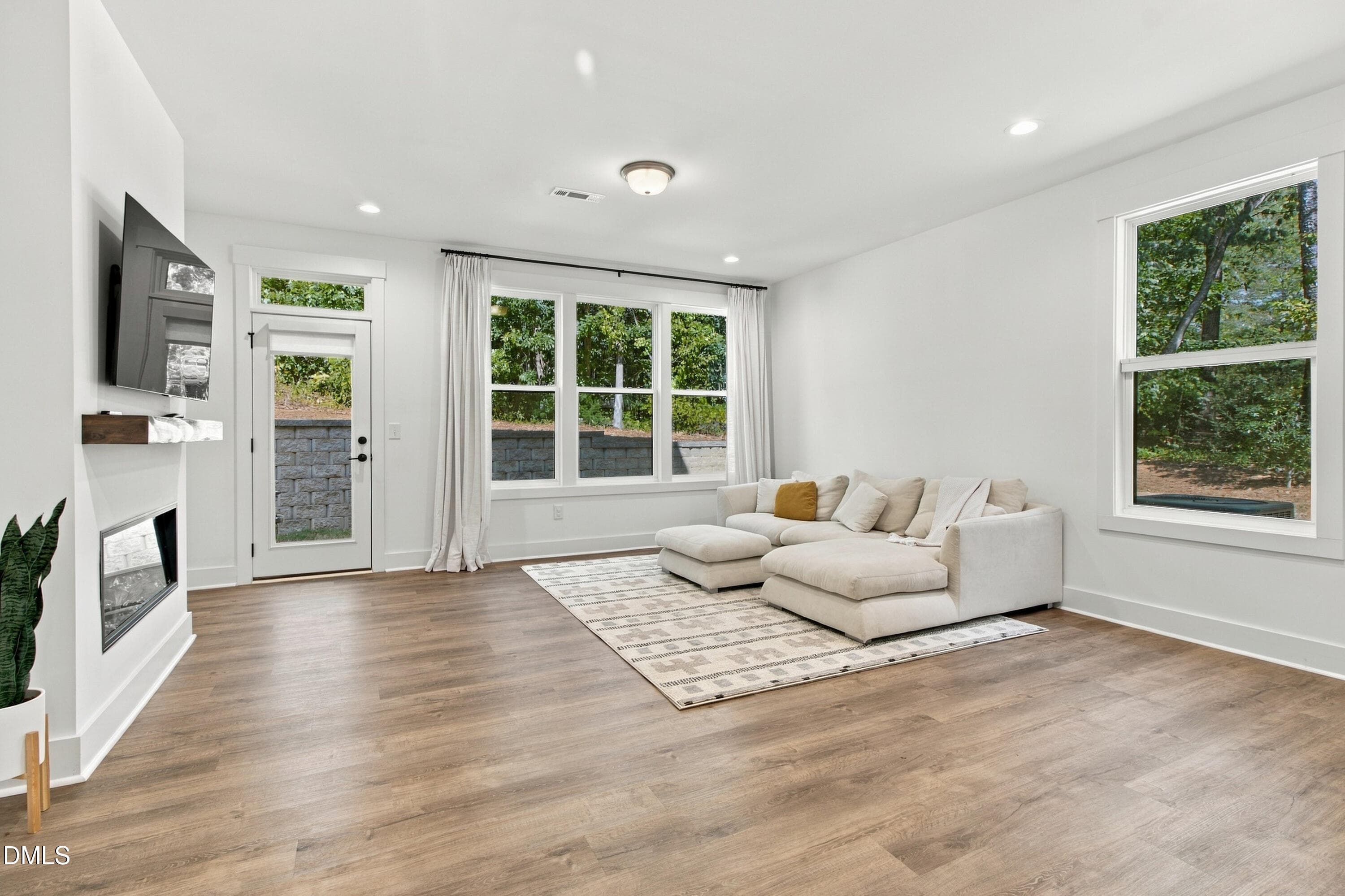 11_Living rooms and windows - 4019 Emerald Green Road, Raleigh, NC 27612