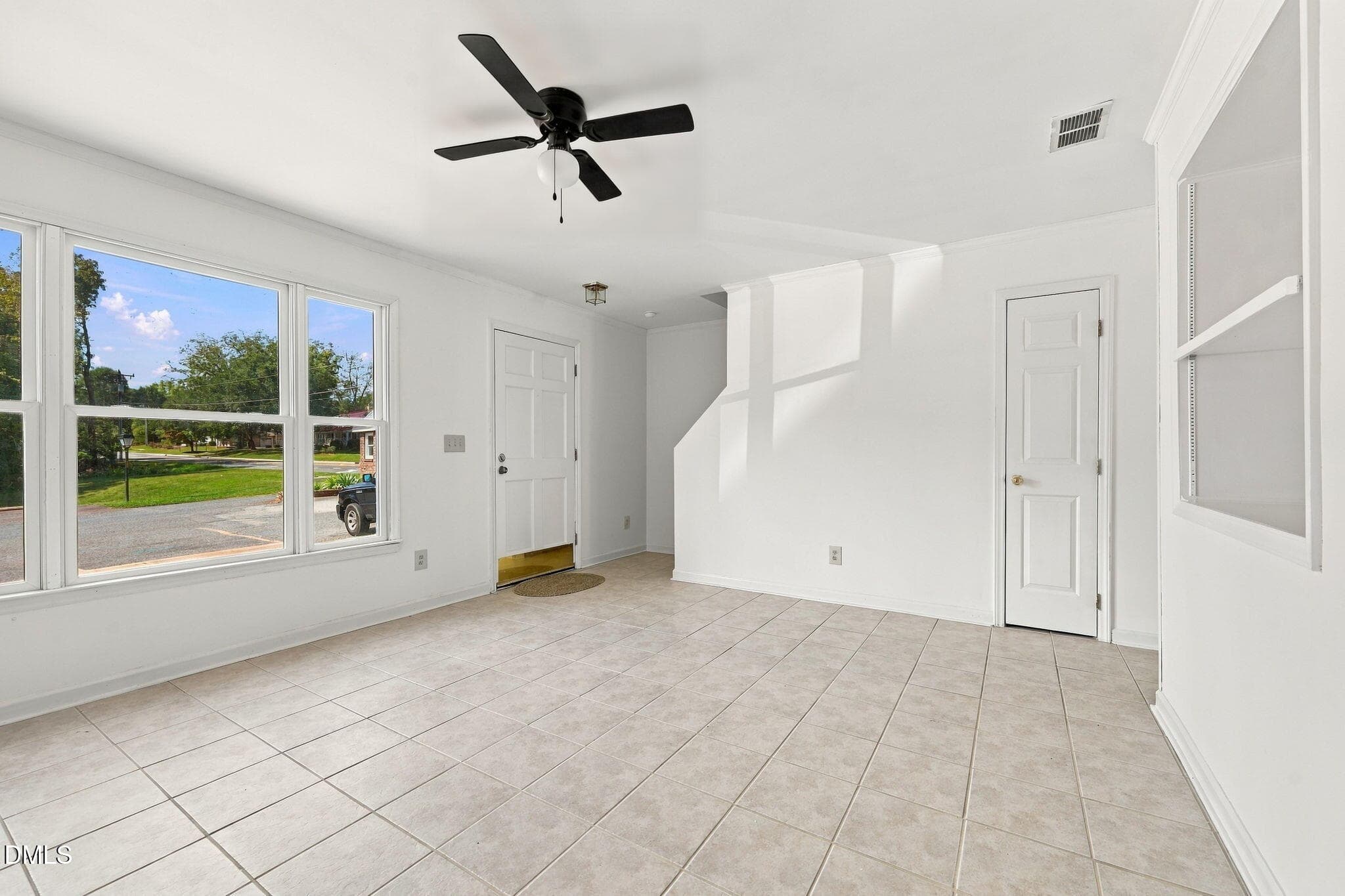 family room 2 - 1812 Orange Grove Road 101, Hillsborough, NC 27278, Hillsborough