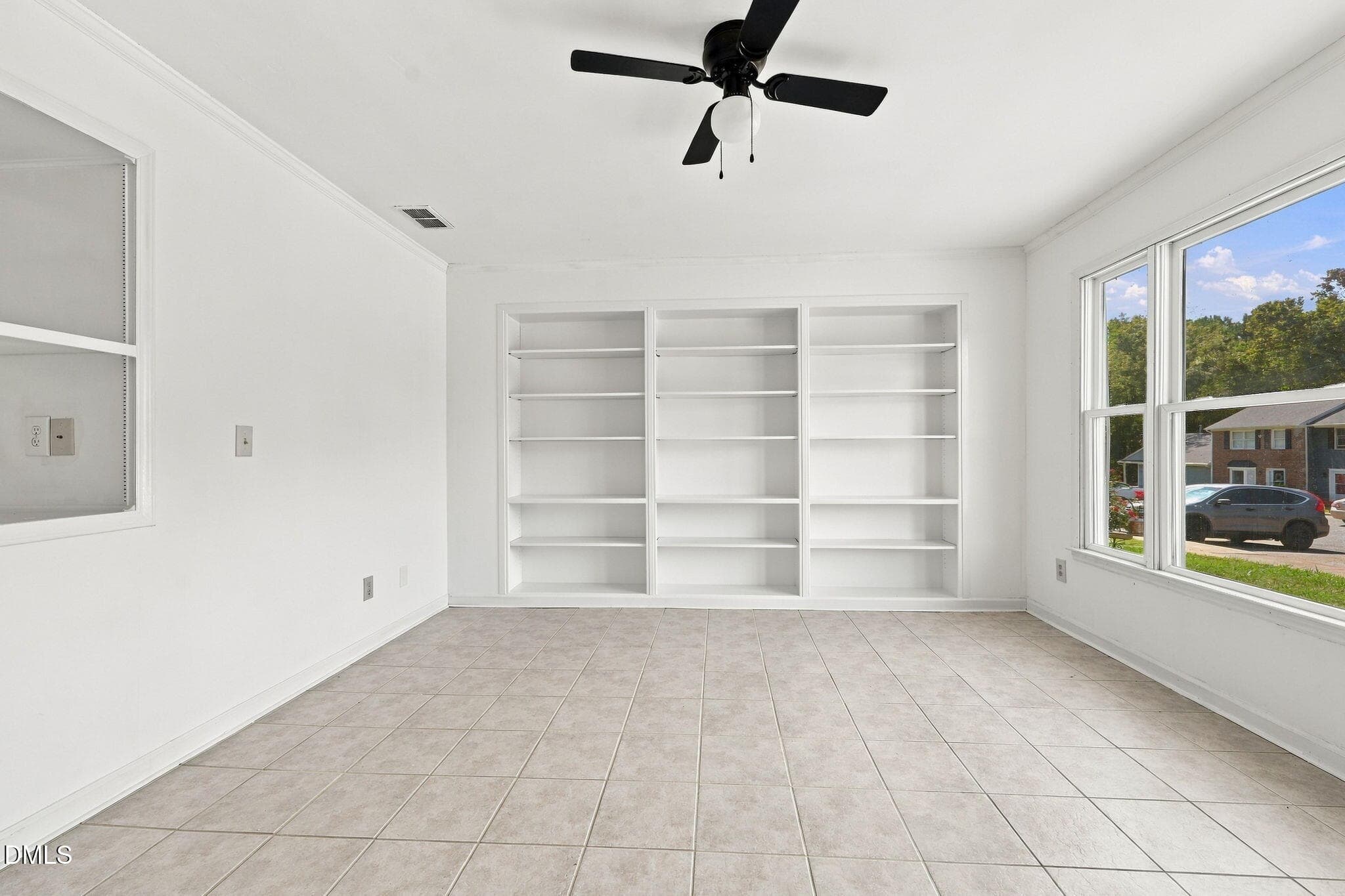 family room 3 - 1812 Orange Grove Road 101, Hillsborough, NC 27278, Hillsborough