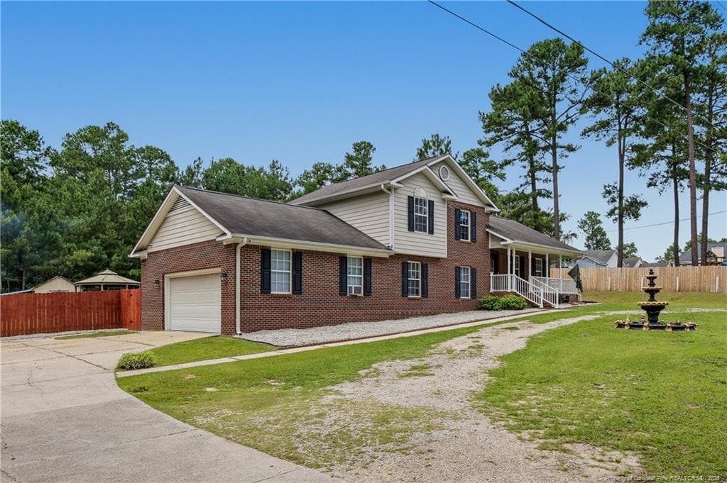 Photo 3 - 817 Hobson Road, Raeford, NC 28376