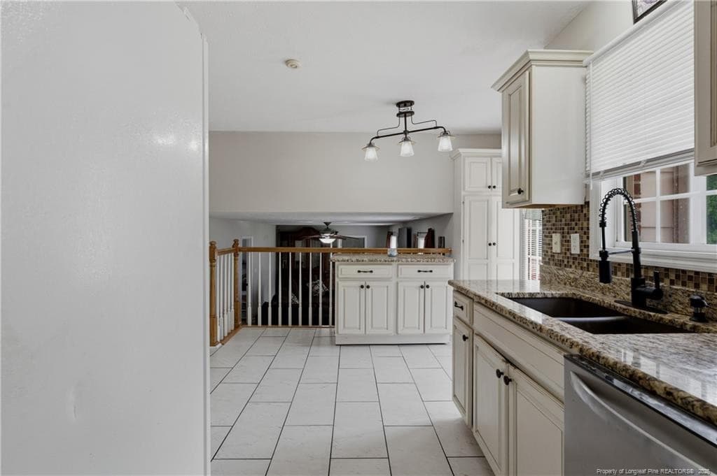 Photo 11 - 817 Hobson Road, Raeford, NC 28376