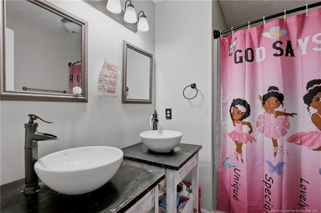 Photo 32 - 817 Hobson Road, Raeford, NC 28376