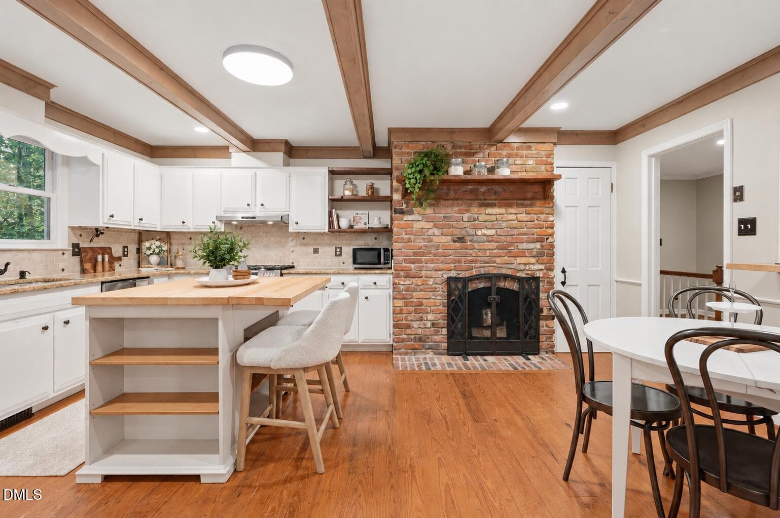 kitchen side - 928 Northbrook Drive, Raleigh, NC 27609