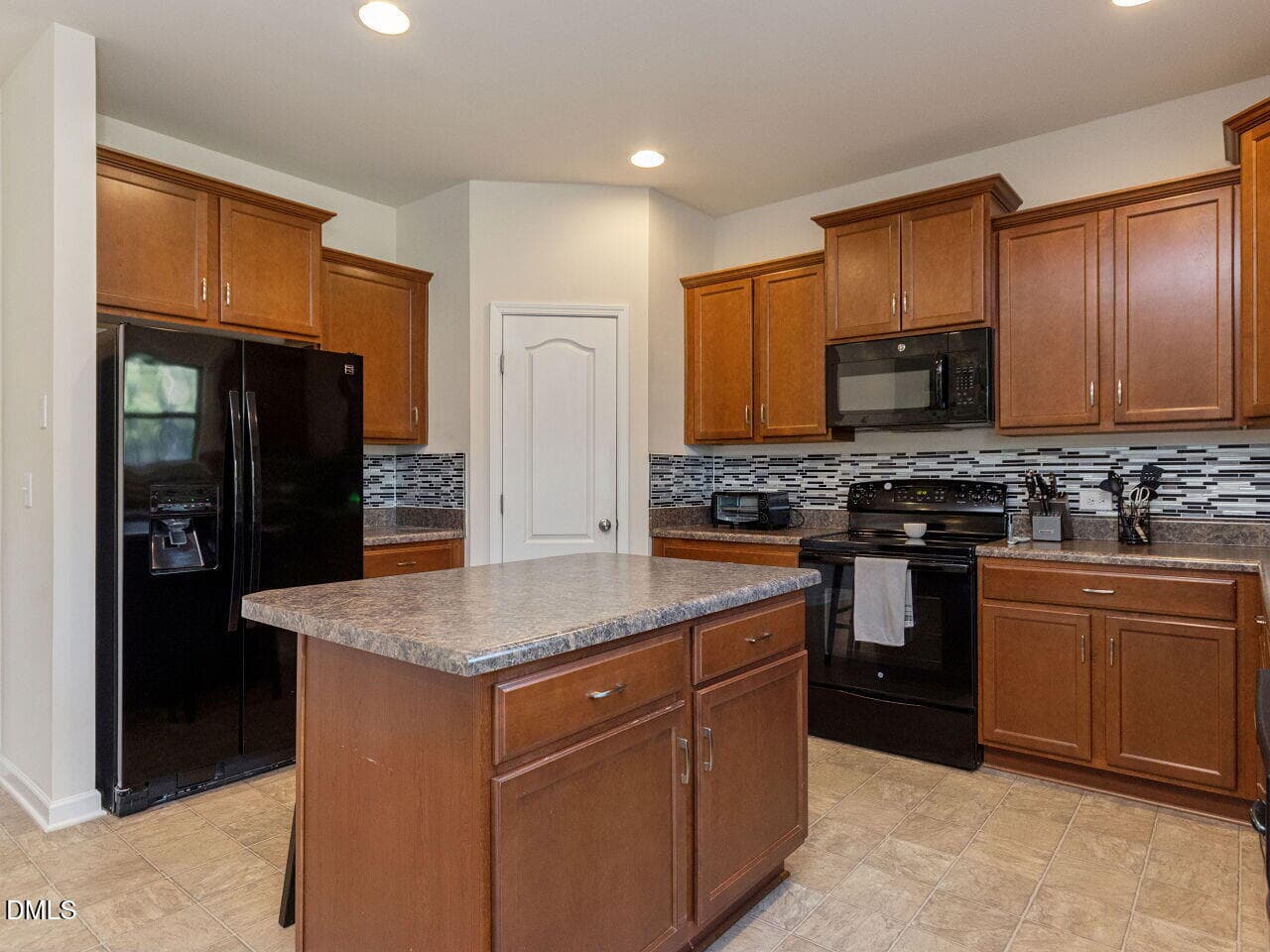010-1280x960-photo - 1225 Chimney Ridge Drive, Fuquay Varina, NC 27526