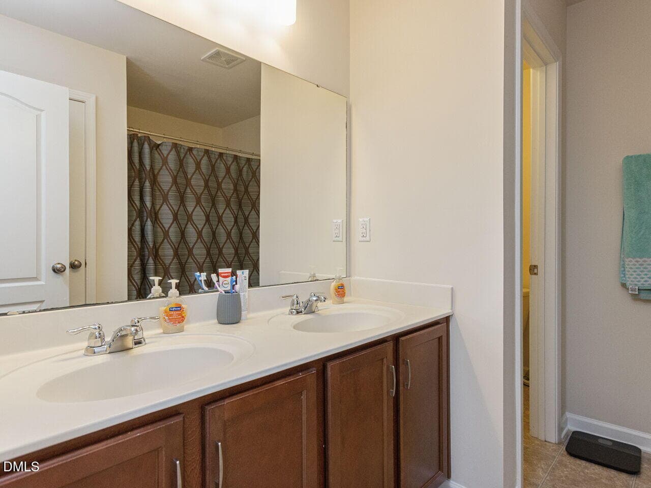 018-1280x960-photo - 1225 Chimney Ridge Drive, Fuquay Varina, NC 27526