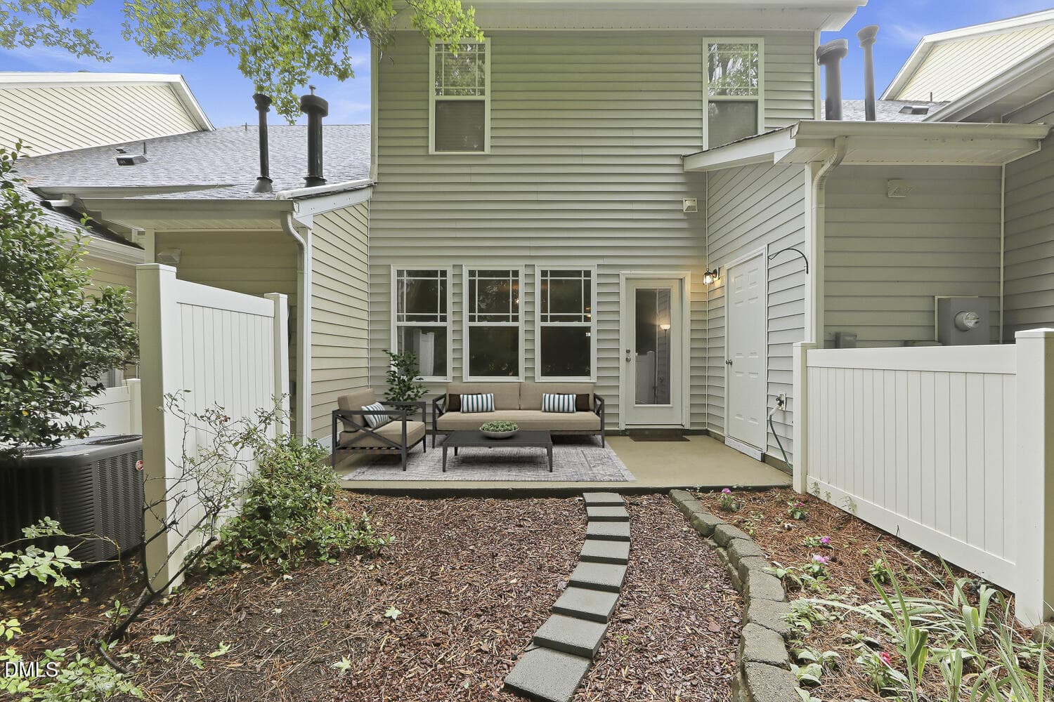 bvpatio - 2506 Bryarton Village Way, Raleigh, NC 27606