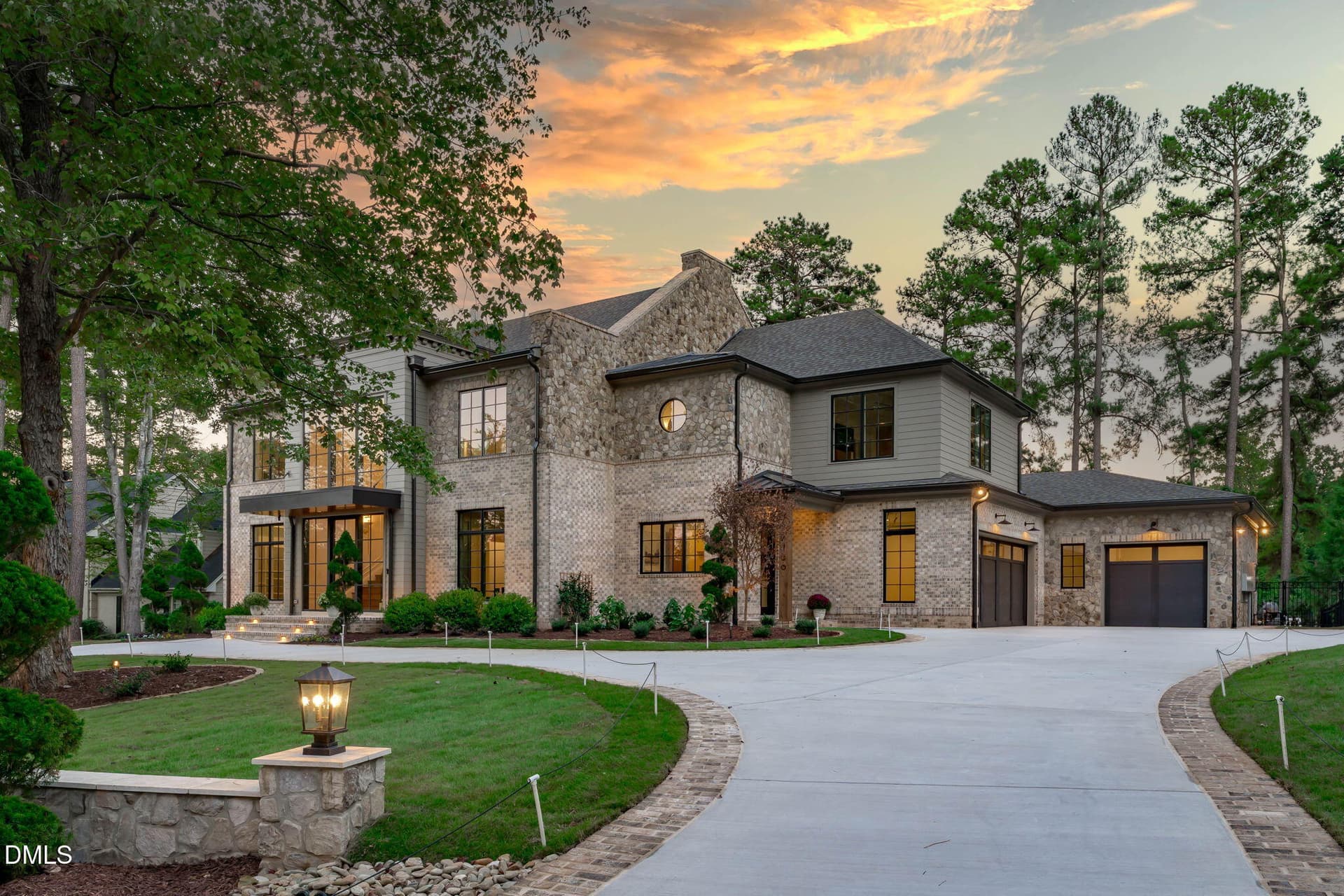 Twilight (4 of 17) - 7136 North Ridge Drive, Raleigh, NC 27615