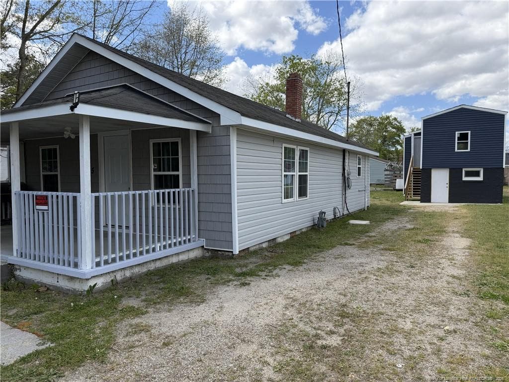 Photo 4 - 515 McInnis Street, Pembroke, NC 28372