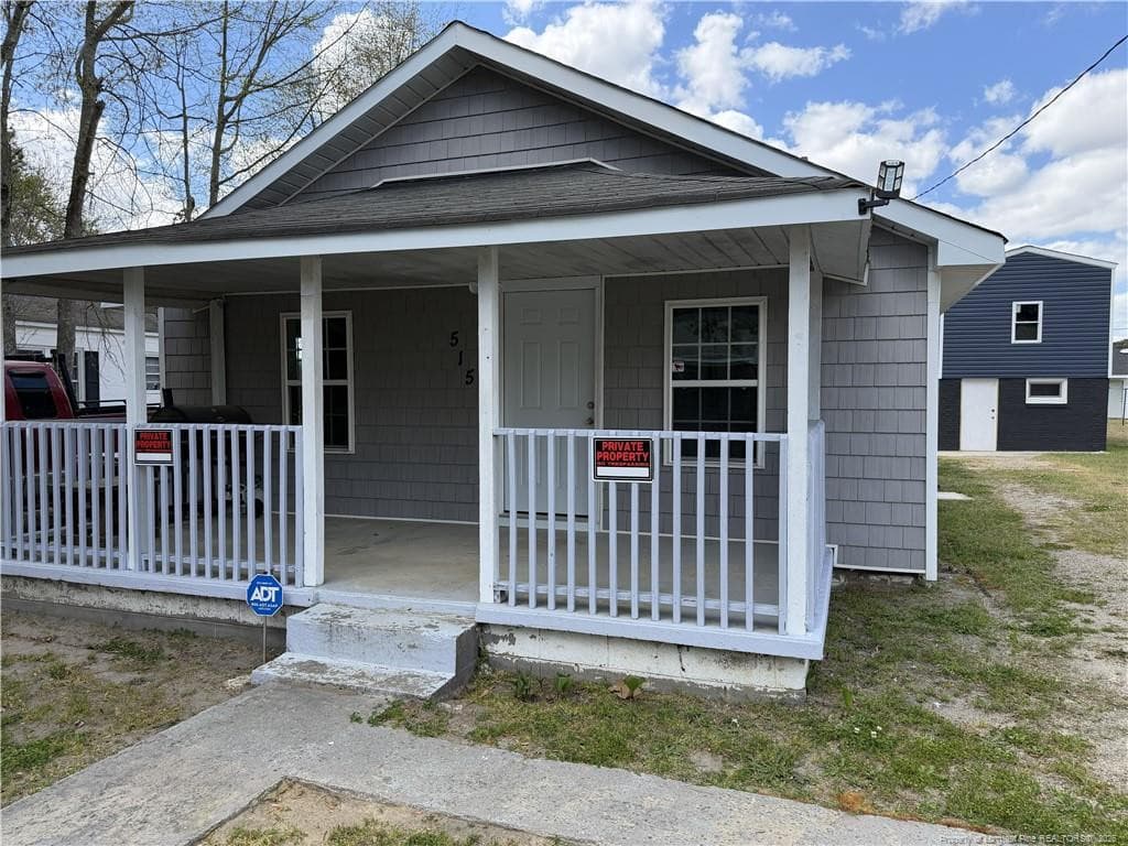 Photo 5 - 515 McInnis Street, Pembroke, NC 28372
