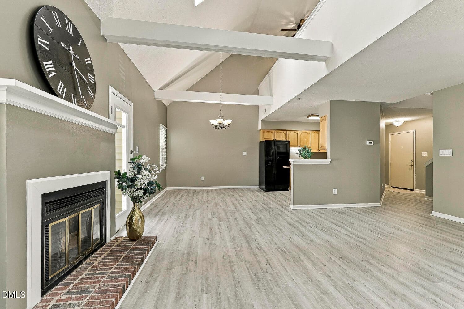 Soaring ceilings - 407 Gooseneck Drive B5, Cary, NC 27513, Cary
