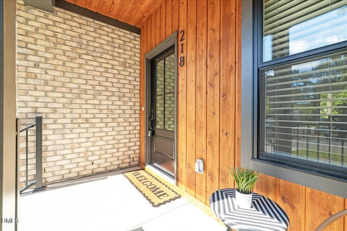 08-218 W Maynard Ave - 218 W Maynard Avenue, Durham, NC 27704