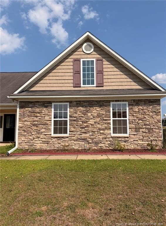 Photo 3 - 505 Collinwood Drive, Raeford, NC 28376