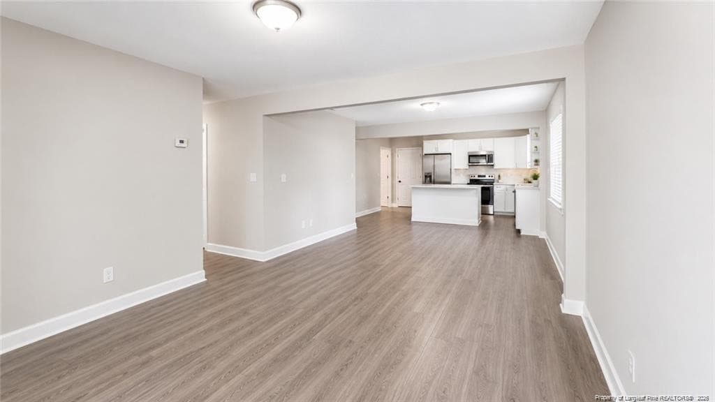 Photo 3 - 110 W Sunset Drive, Red Springs, NC 28377