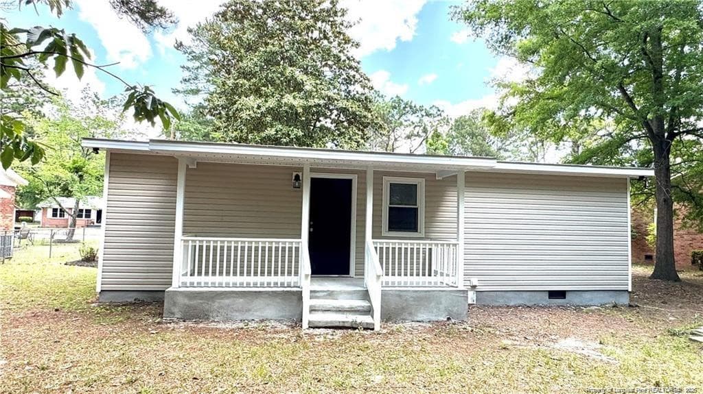 Photo 10 - 110 W Sunset Drive, Red Springs, NC 28377