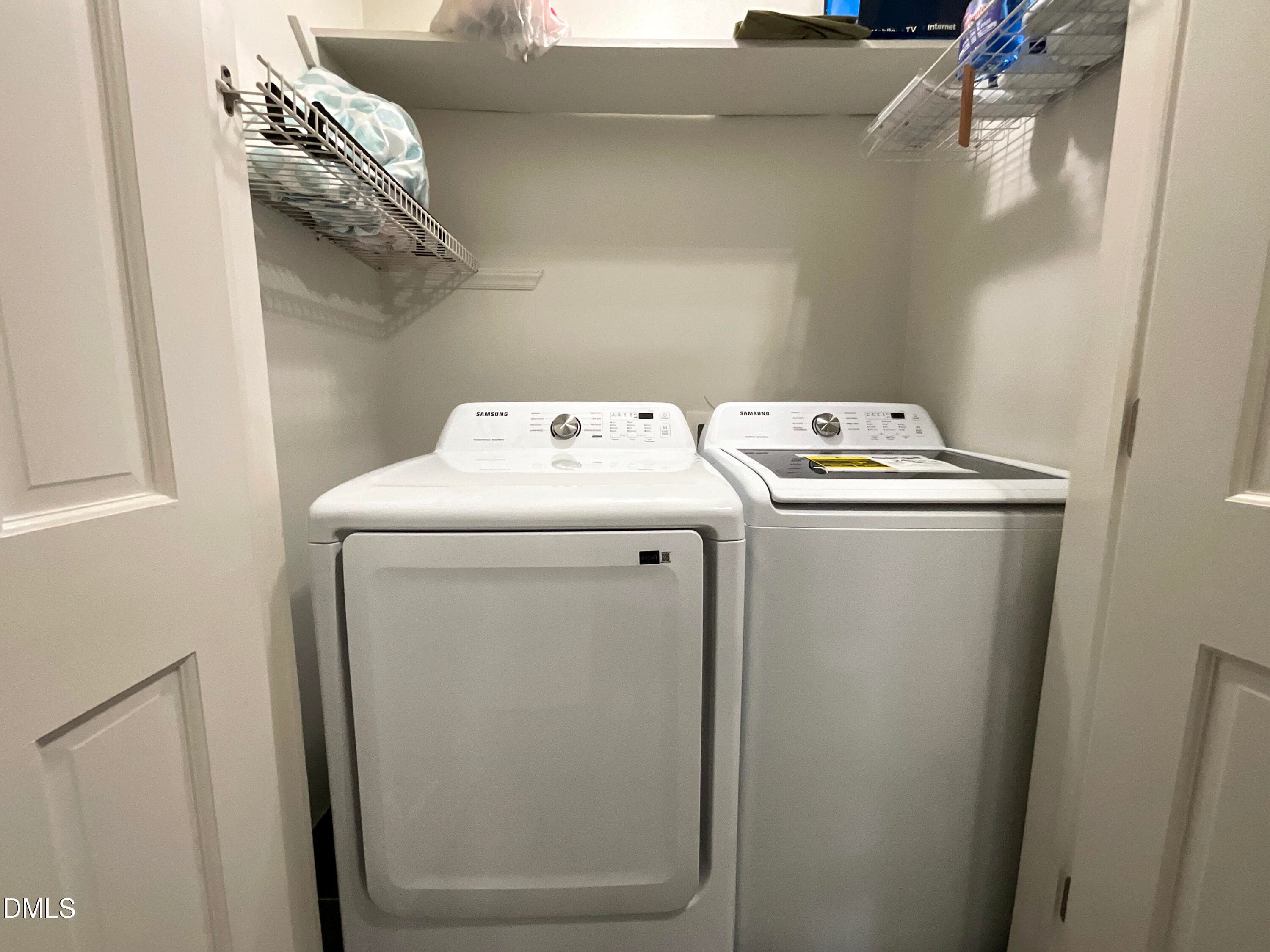 Laundry - 327f Bobbitt Road, Clayton, NC 27520