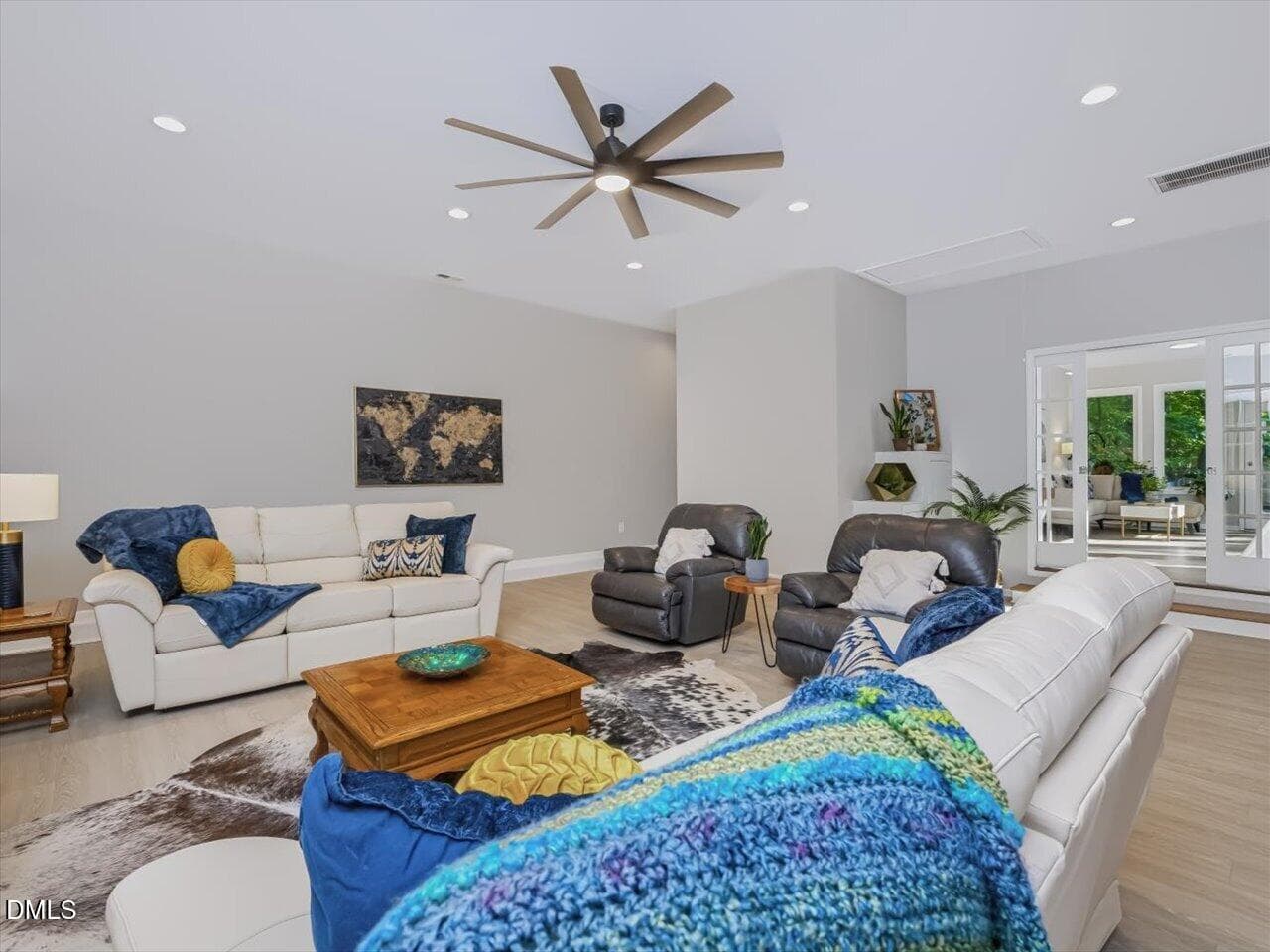 43-Family Room - 4628 Harmony Lane, Efland, NC 27243