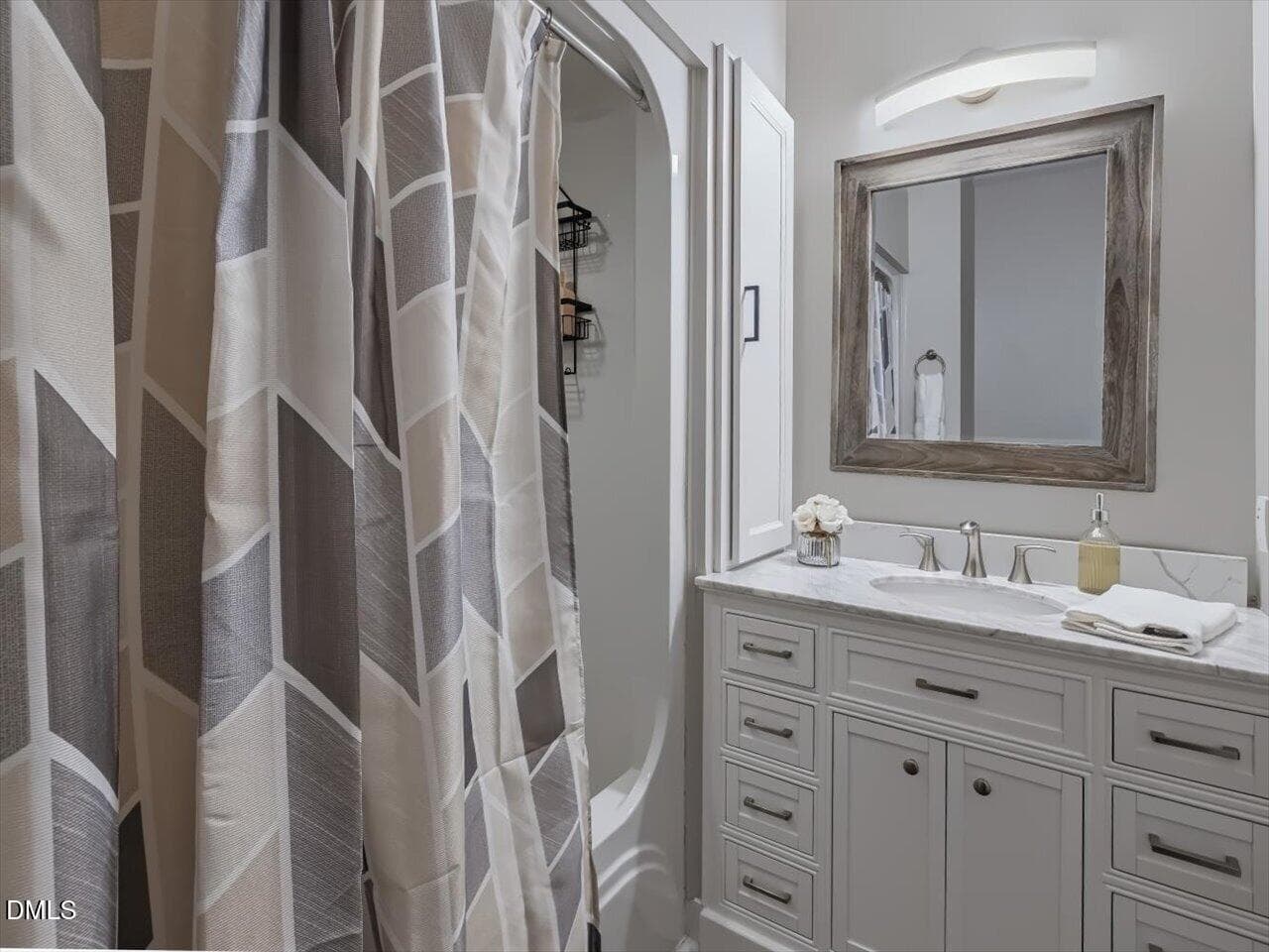 63-Hall Bath - 4628 Harmony Lane, Efland, NC 27243