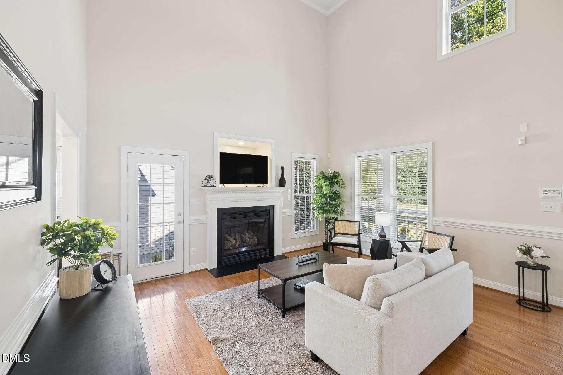 Living Area W/ High Ceilings - 516 Deacon Ridge Street, Wake Forest, NC 27587