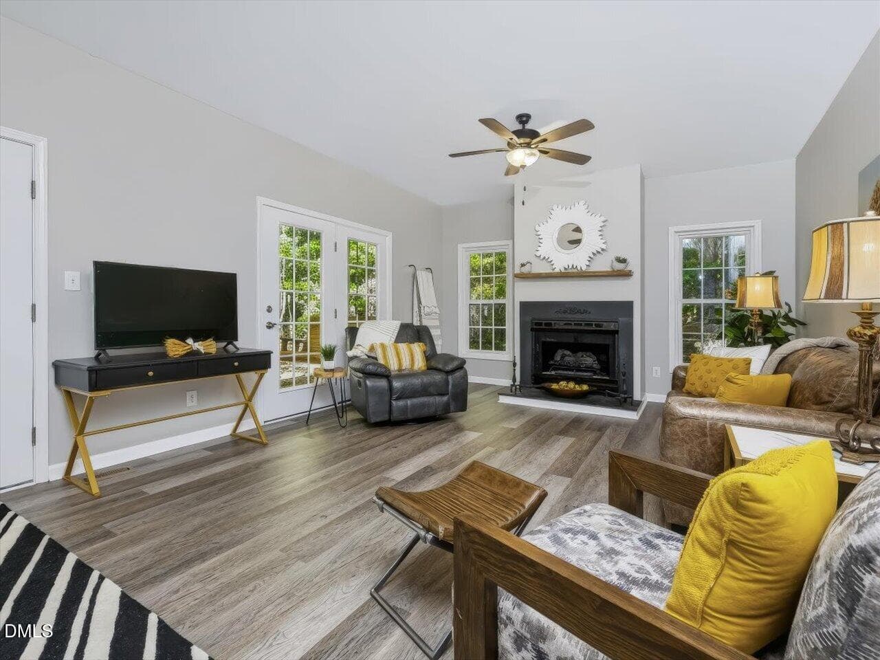 3-Living Room - 4628 Harmony Lane, Efland, NC 27243